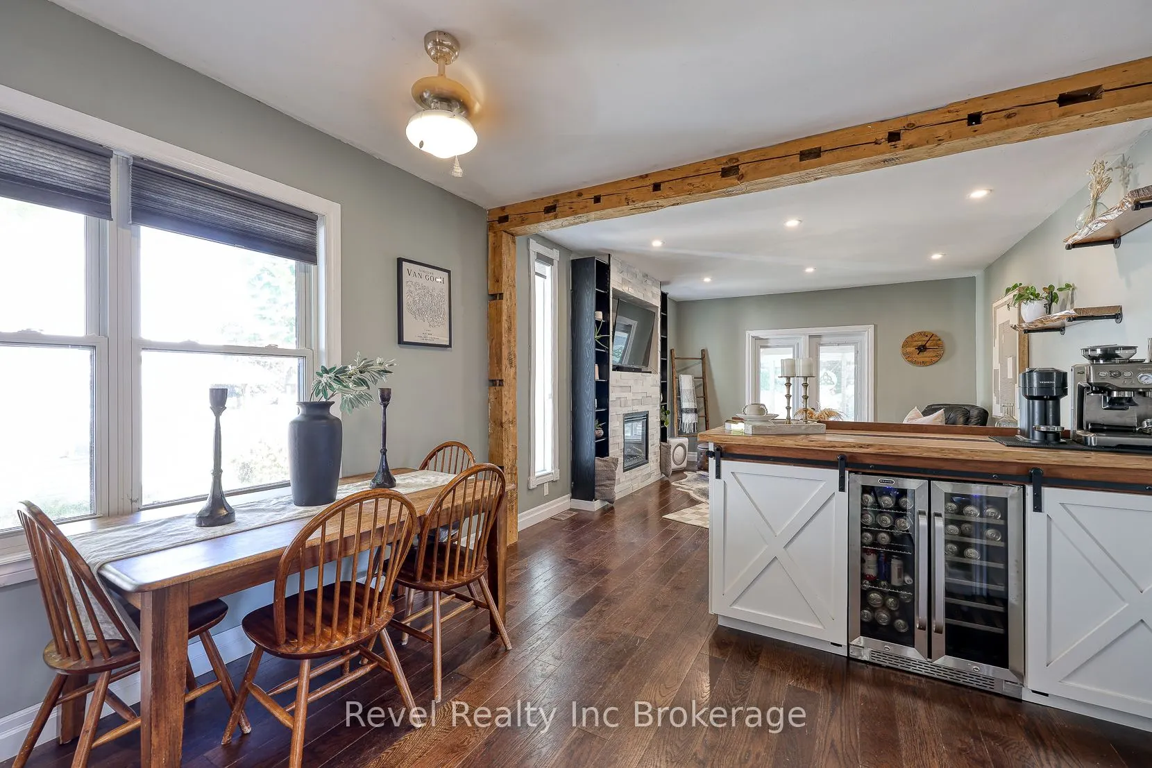 174 Delatre Street W