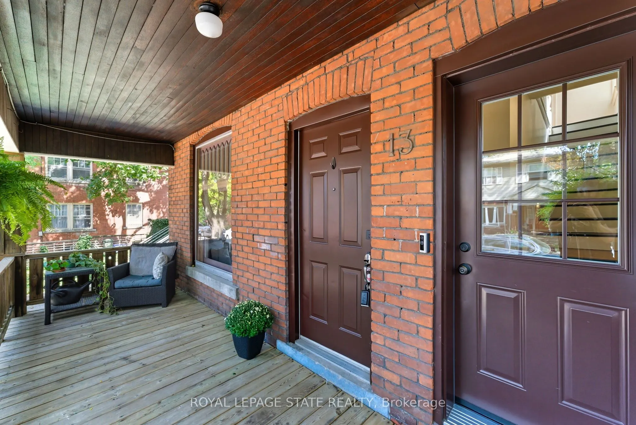 13 Bruce Street