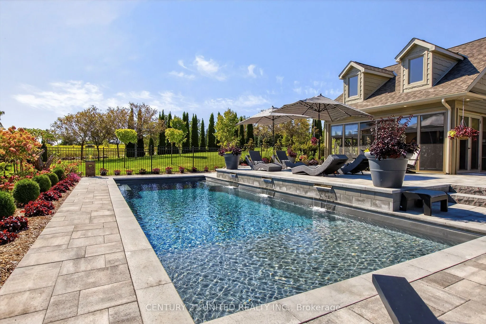 9 Maplehill Drive