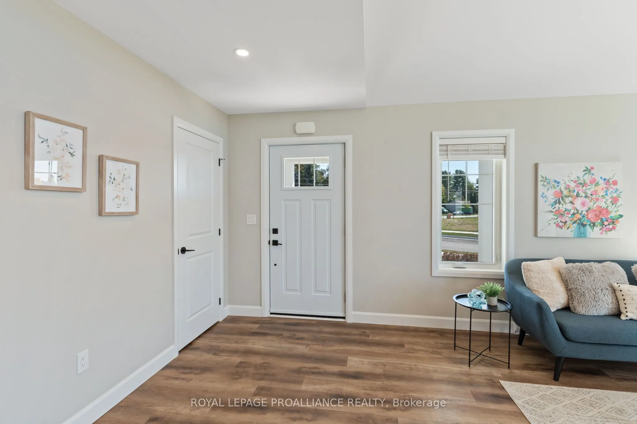 14 Meadowcreek Drive, #102