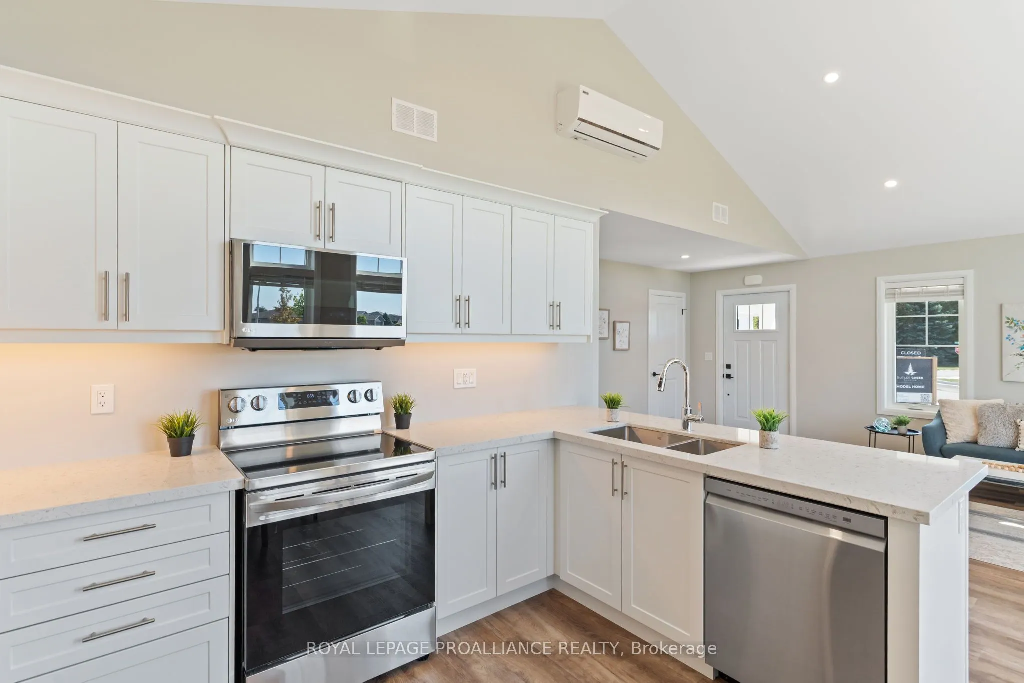 14 Meadowcreek Drive, #102