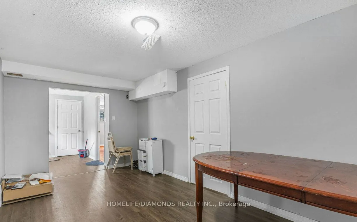 37 Briarsdale Crescent
