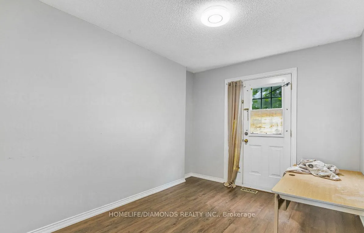 37 Briarsdale Crescent