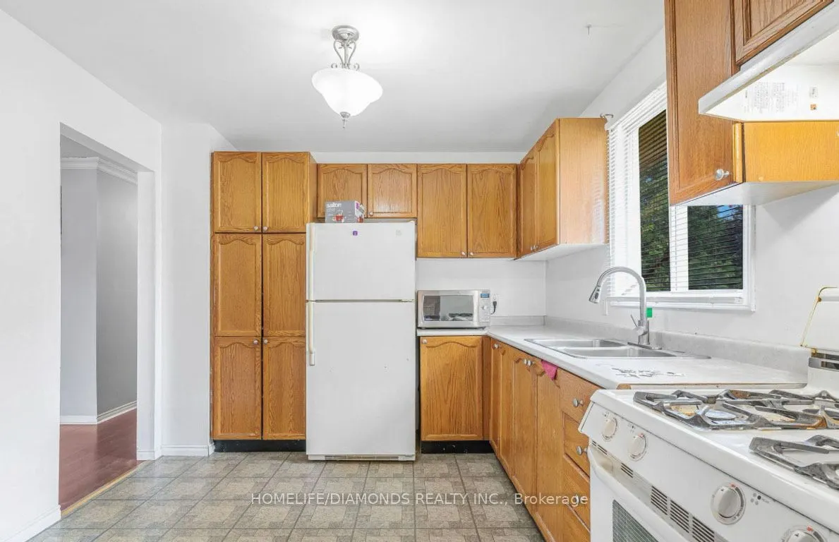37 Briarsdale Crescent