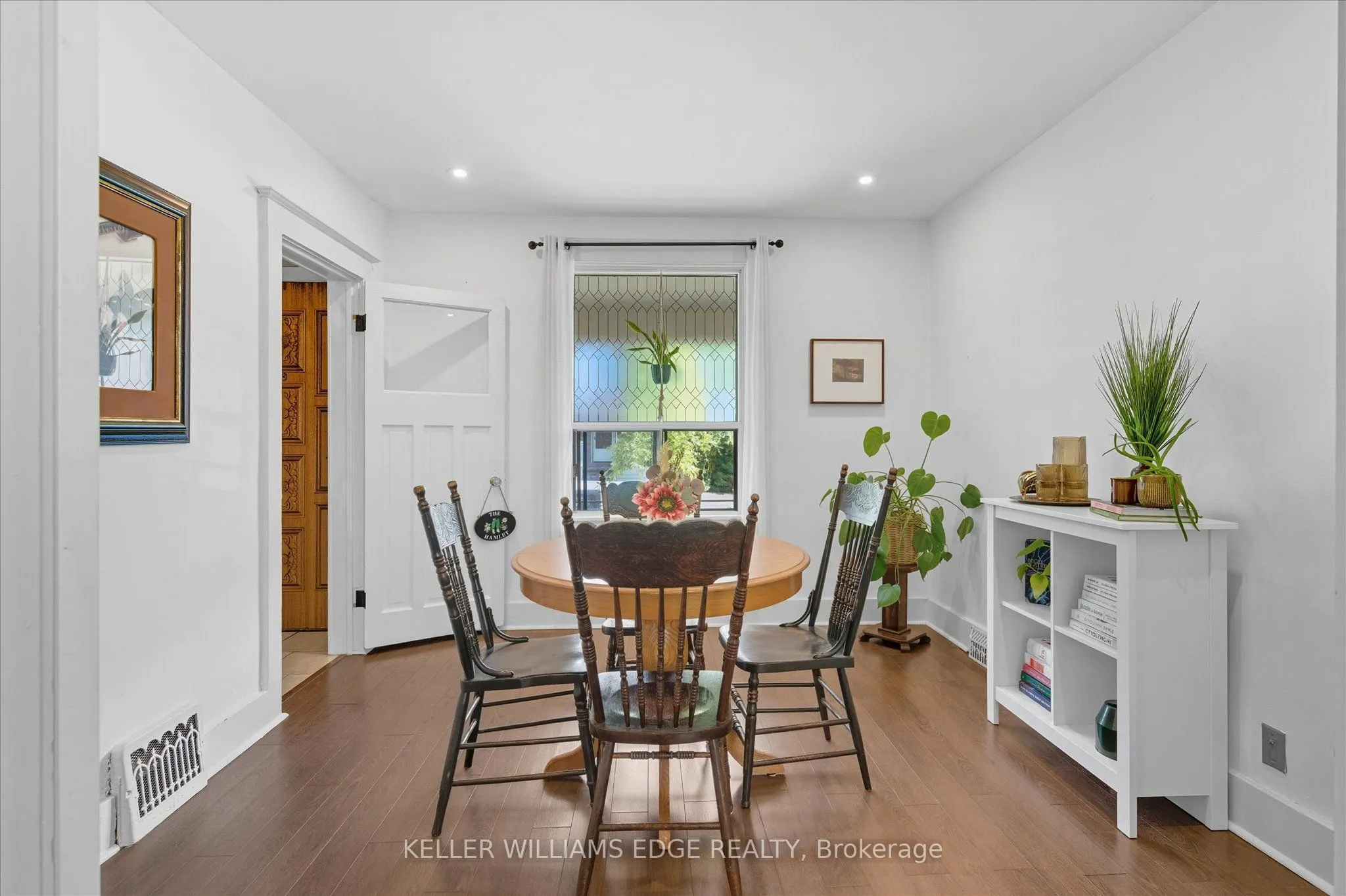 163 Grosvenor Avenue N