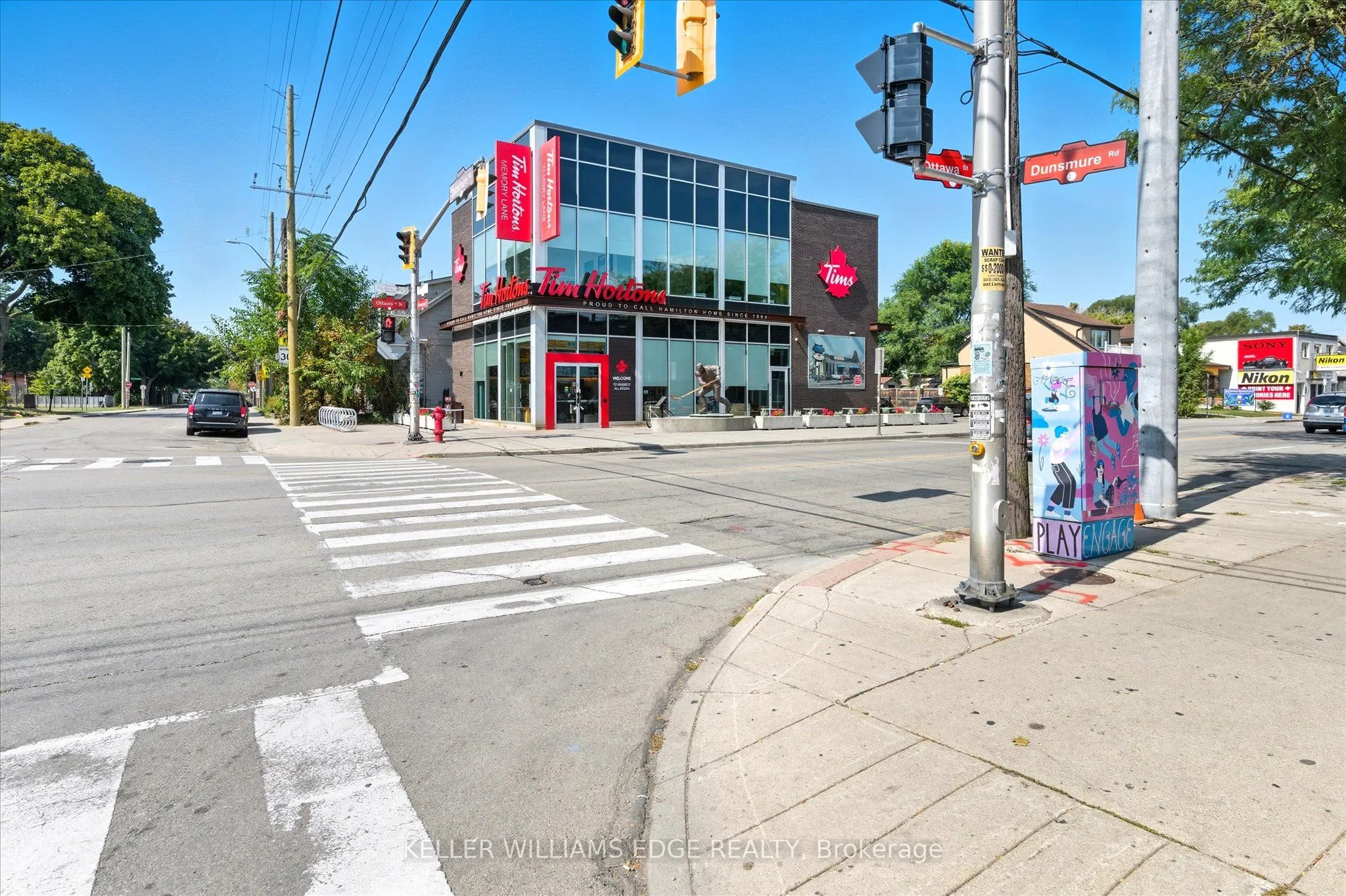 163 Grosvenor Avenue N