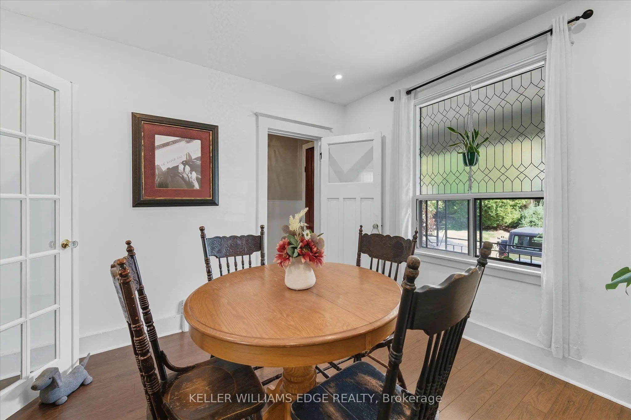 163 Grosvenor Avenue N