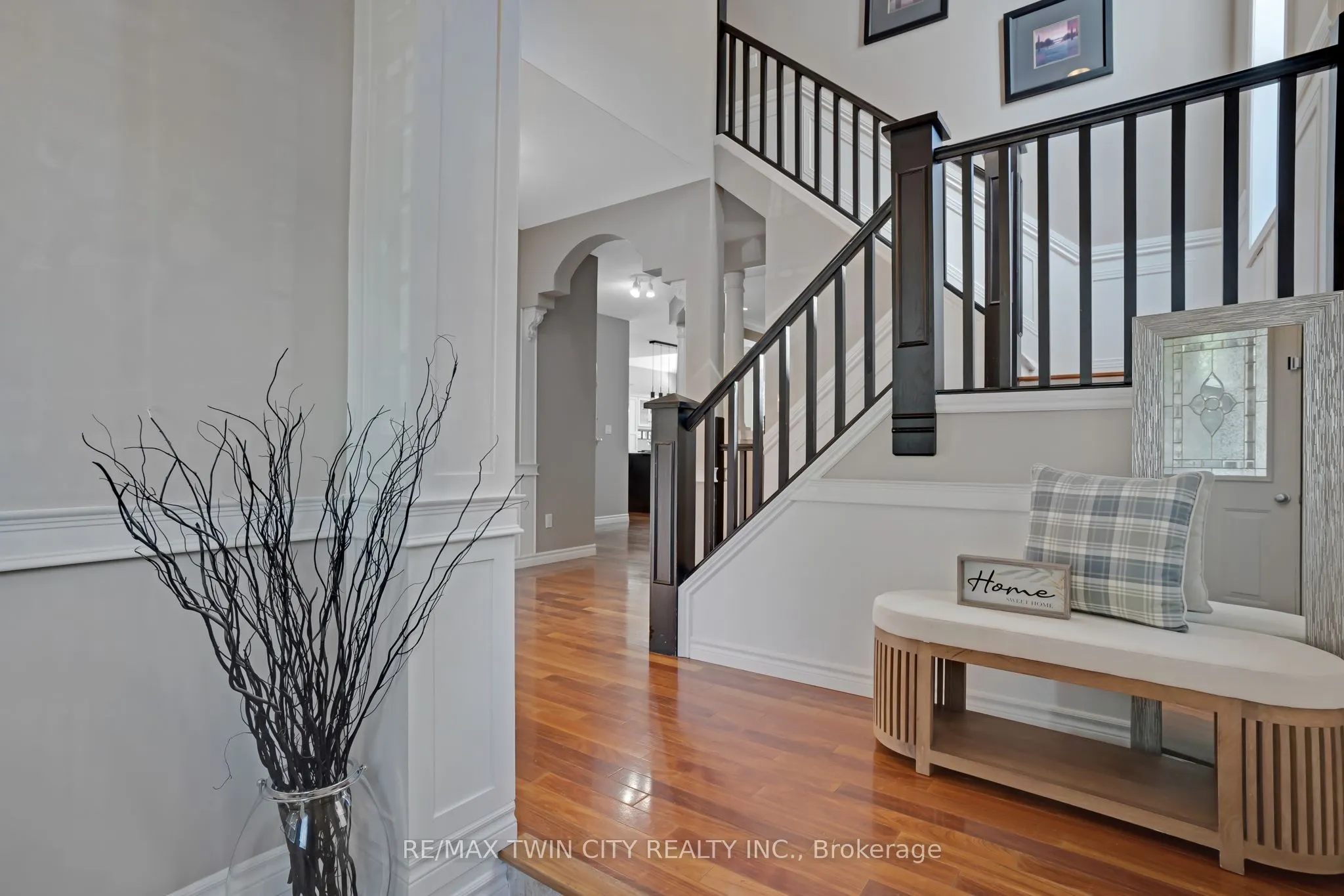 31 Coopershawk Street