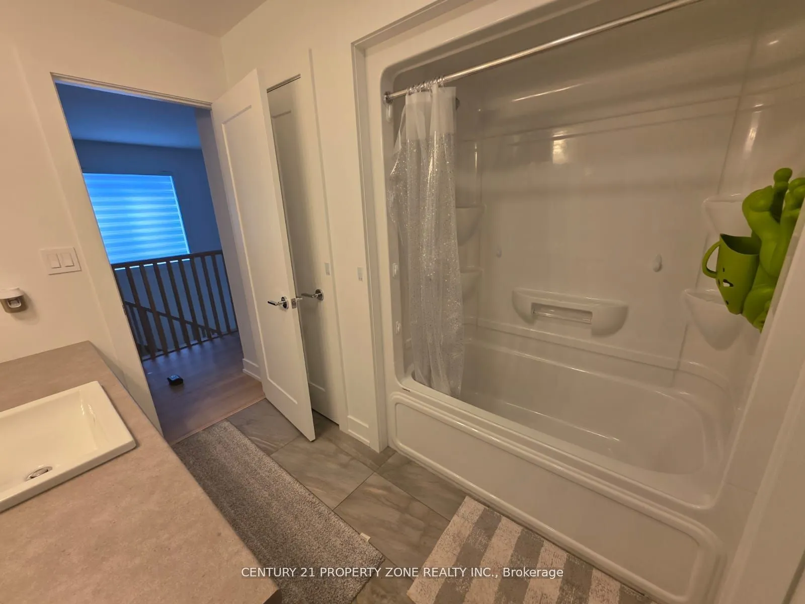 245 Jackson Street E