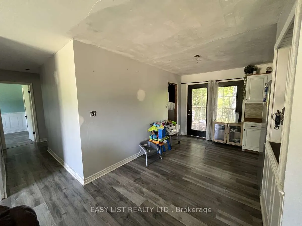 405014 Grey Road 4
