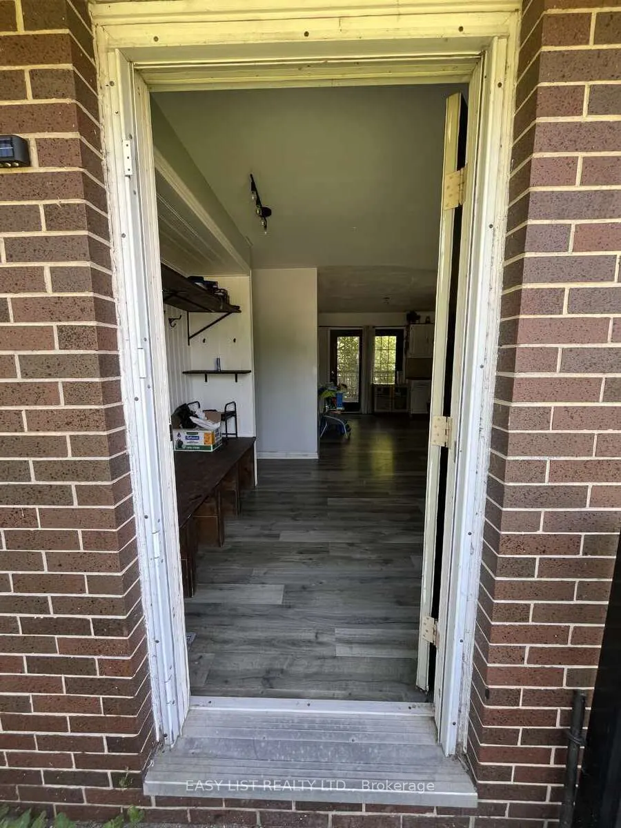 405014 Grey Road 4