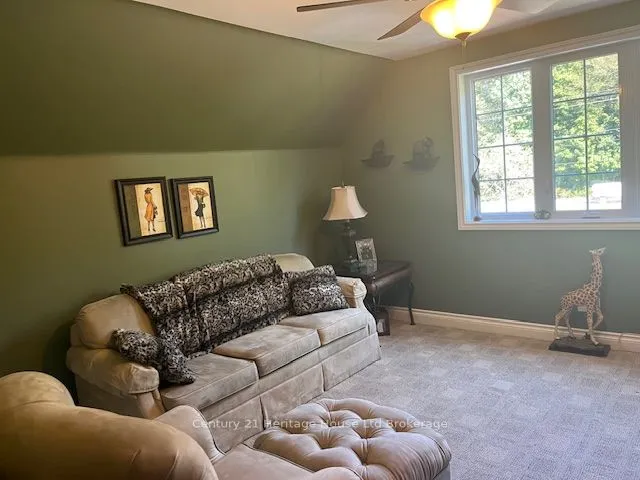 5 Woodhaven Drive, #1