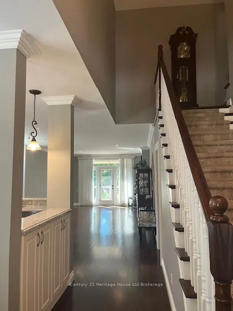 5 Woodhaven Drive, #1
