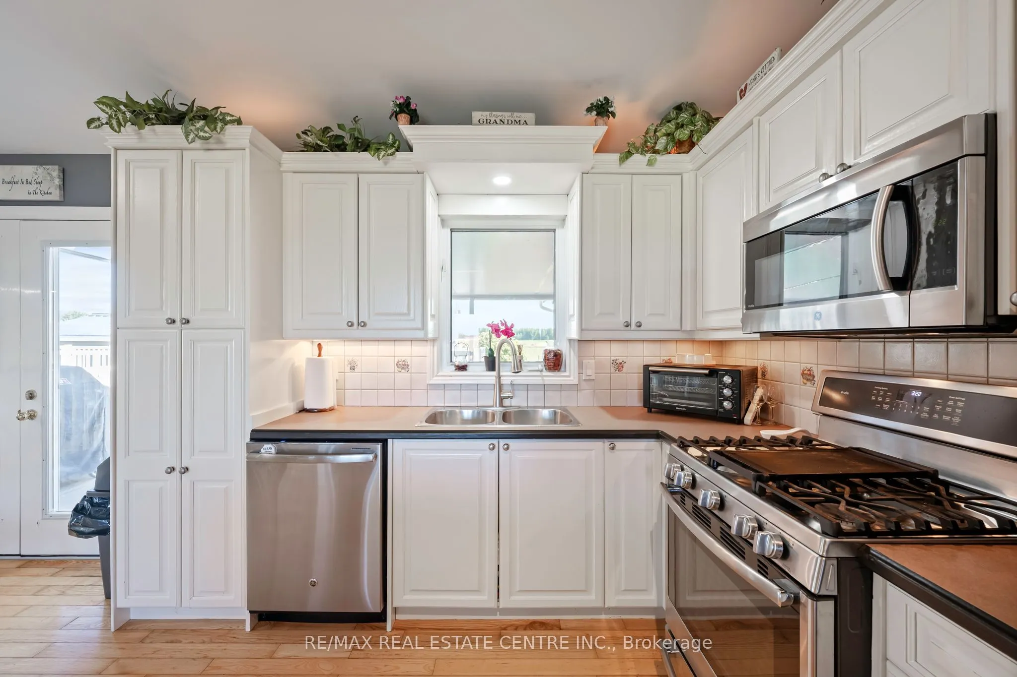 395115 County Road 12 Road