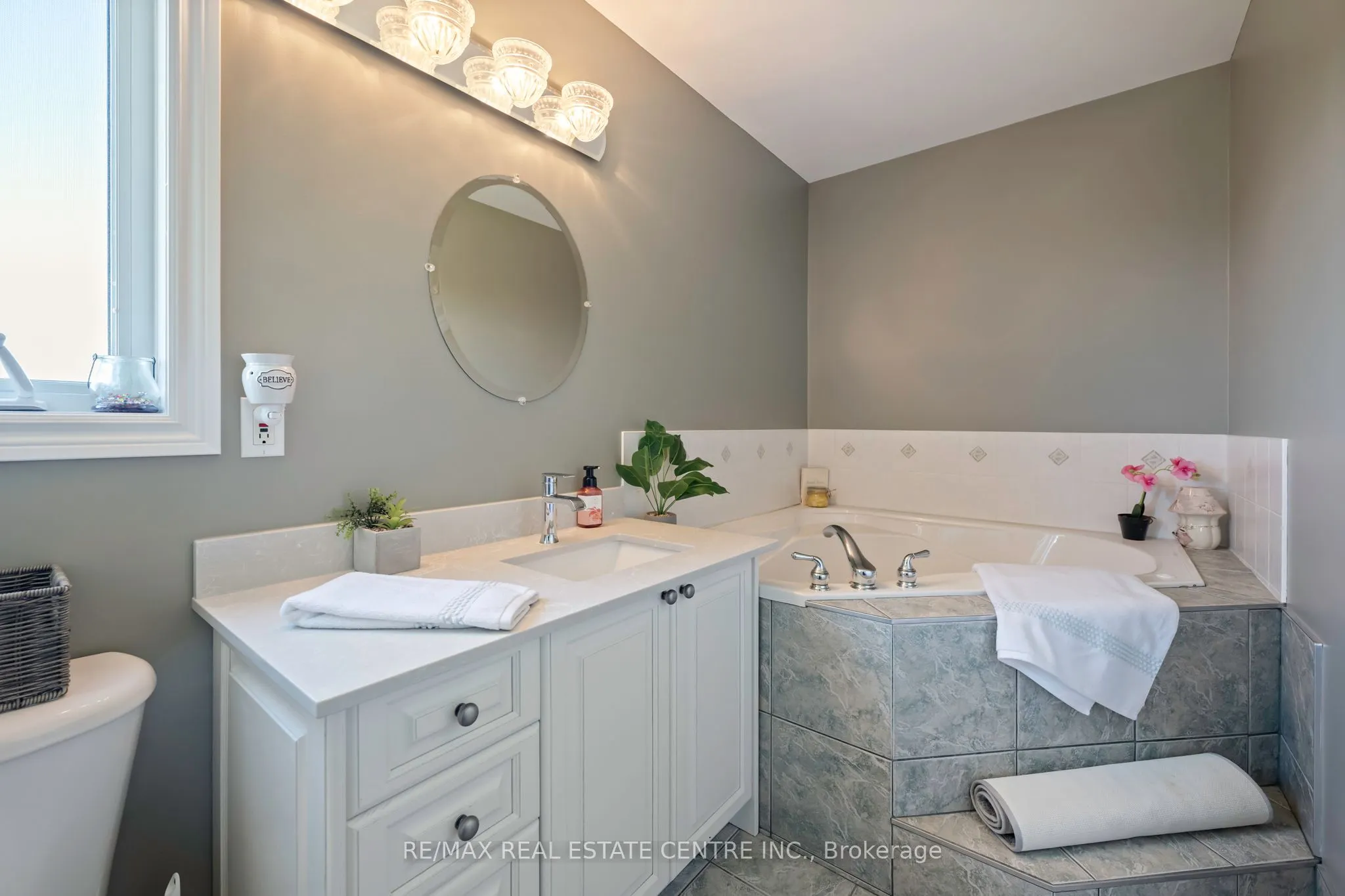 395115 County Road 12 Road