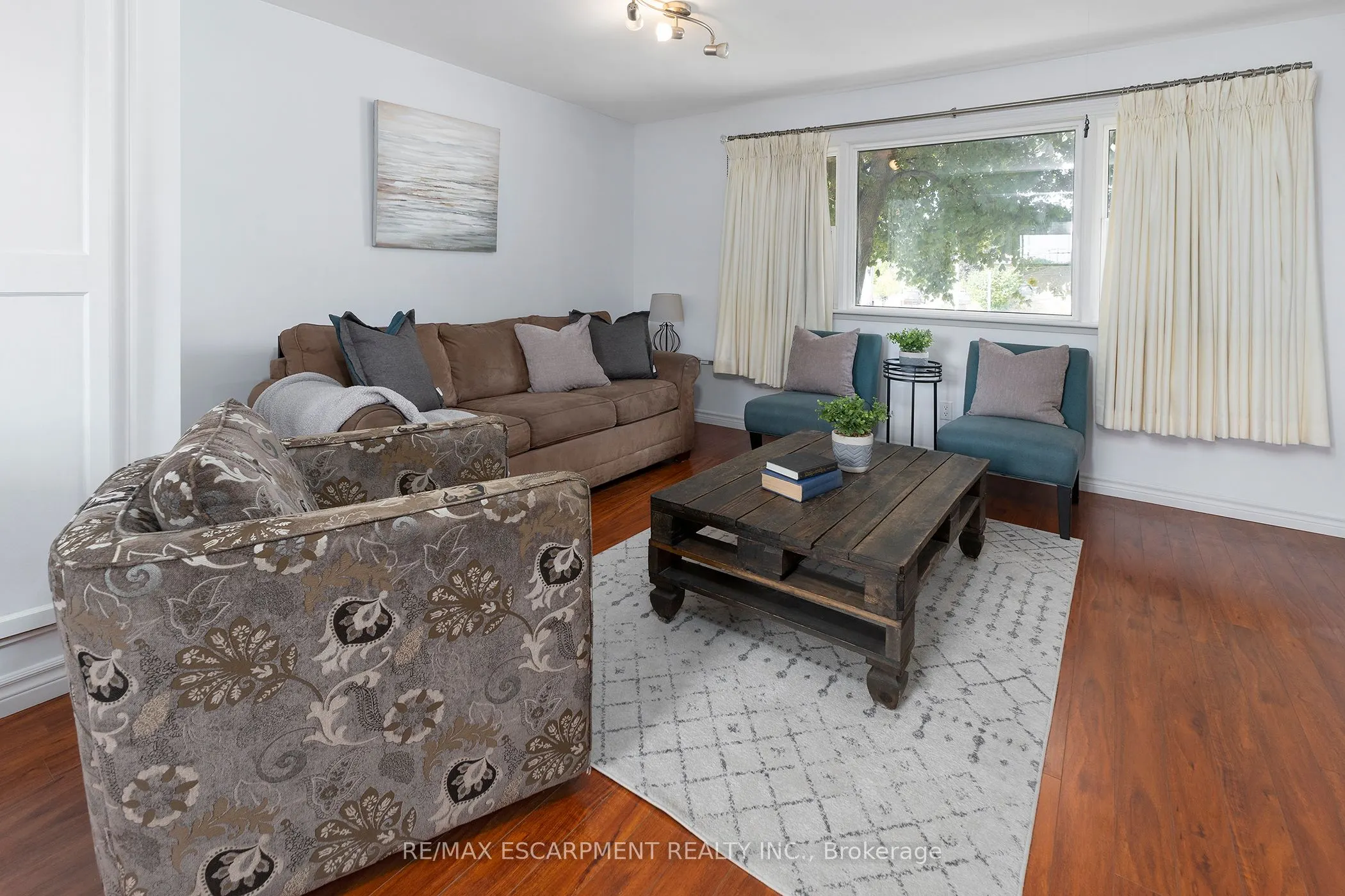 493 Upper Gage Avenue