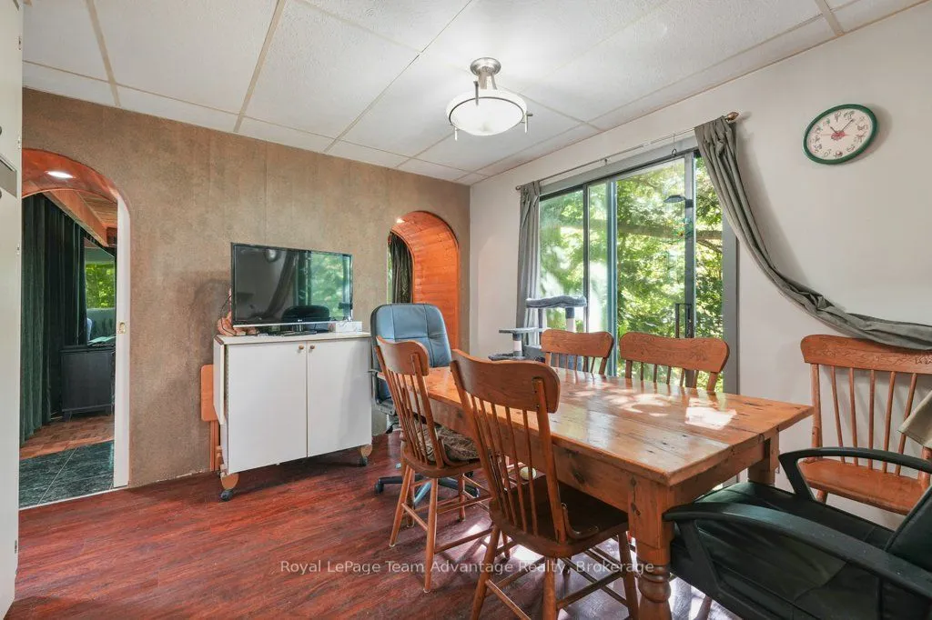 18 Horseshoe Lake Road