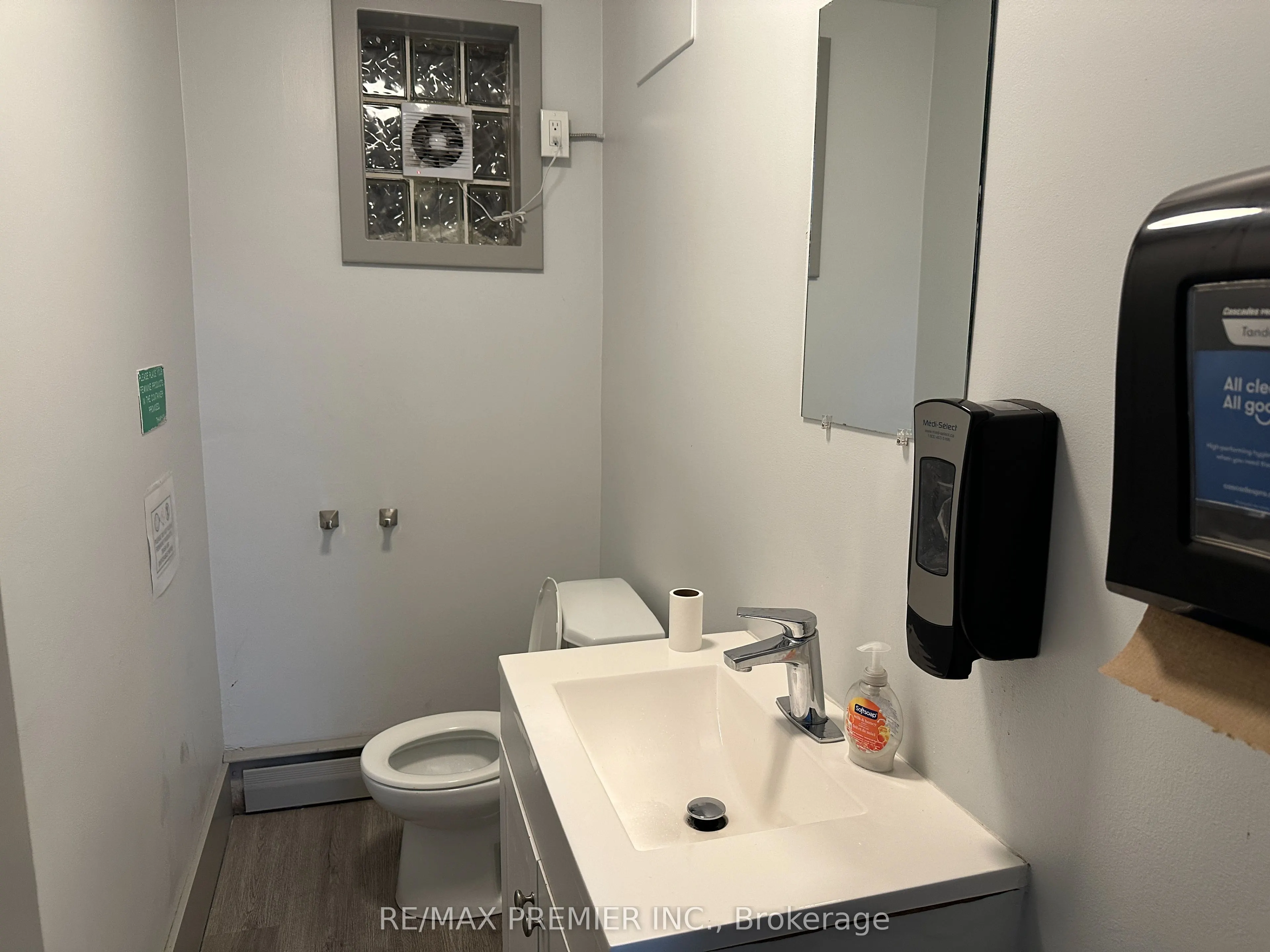 70 King Street E, #L01