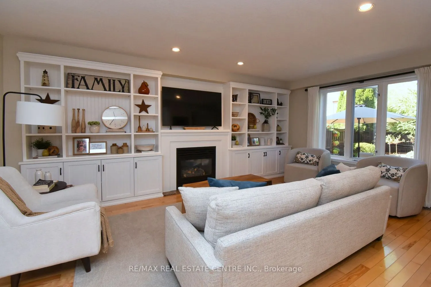 35 Eringate Drive