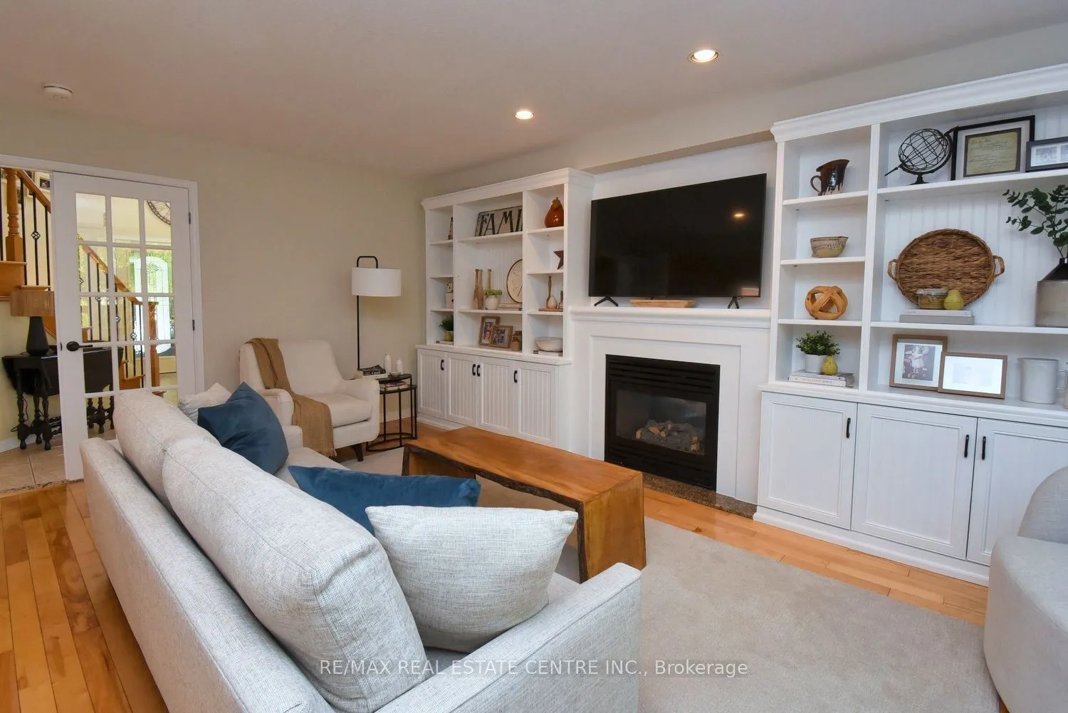 35 Eringate Drive