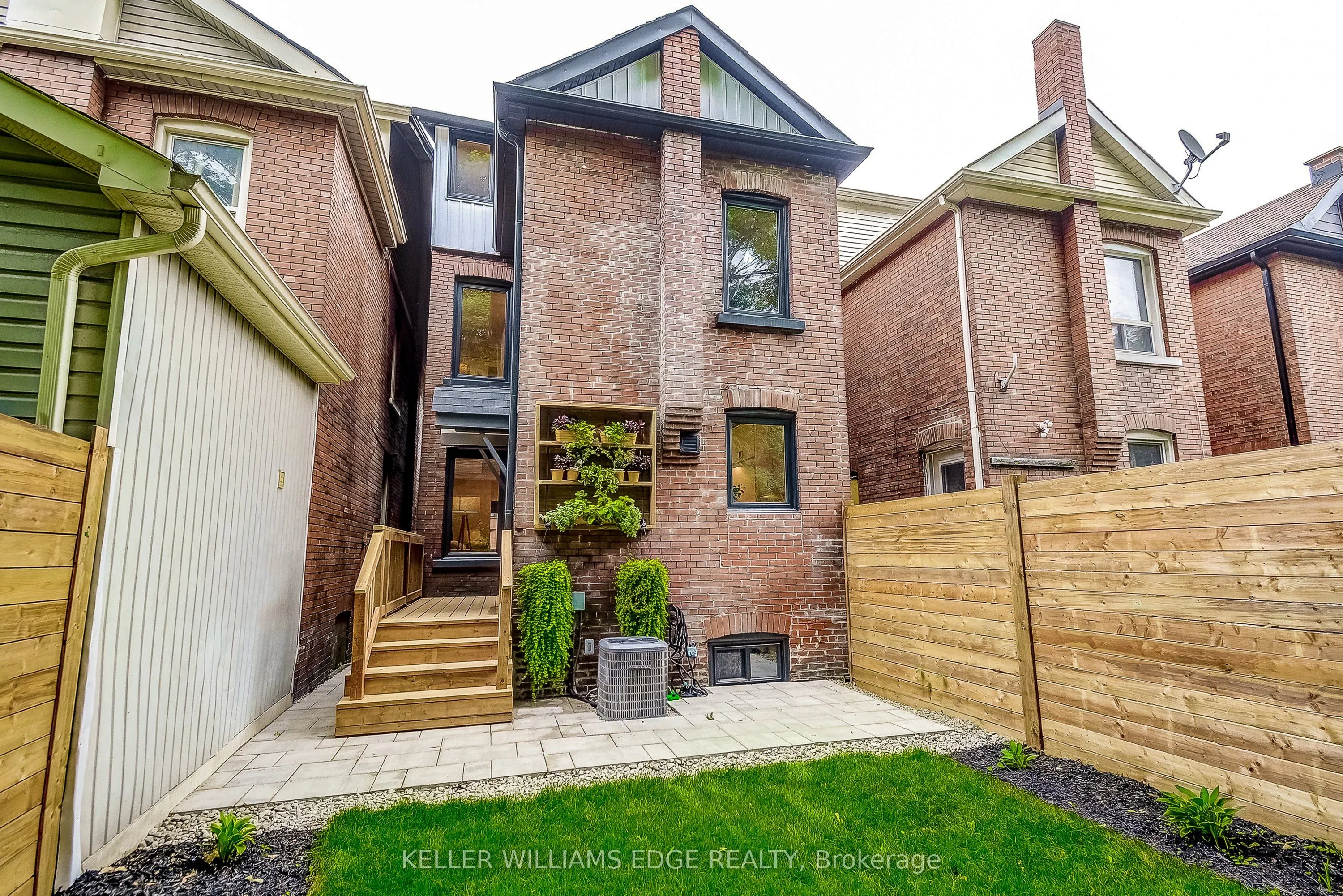 32 Cumberland Avenue