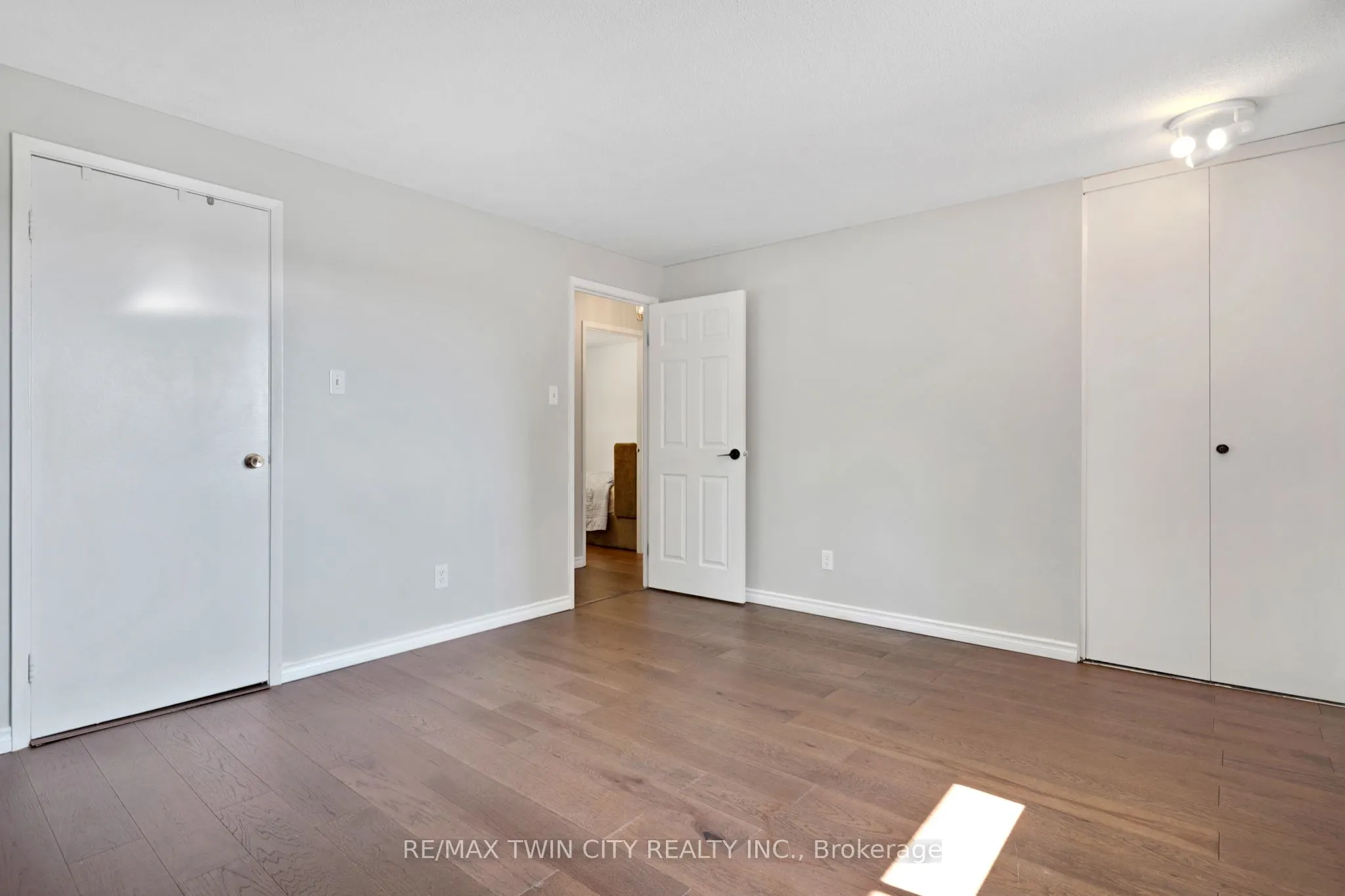 71 Pepperwood Crescent