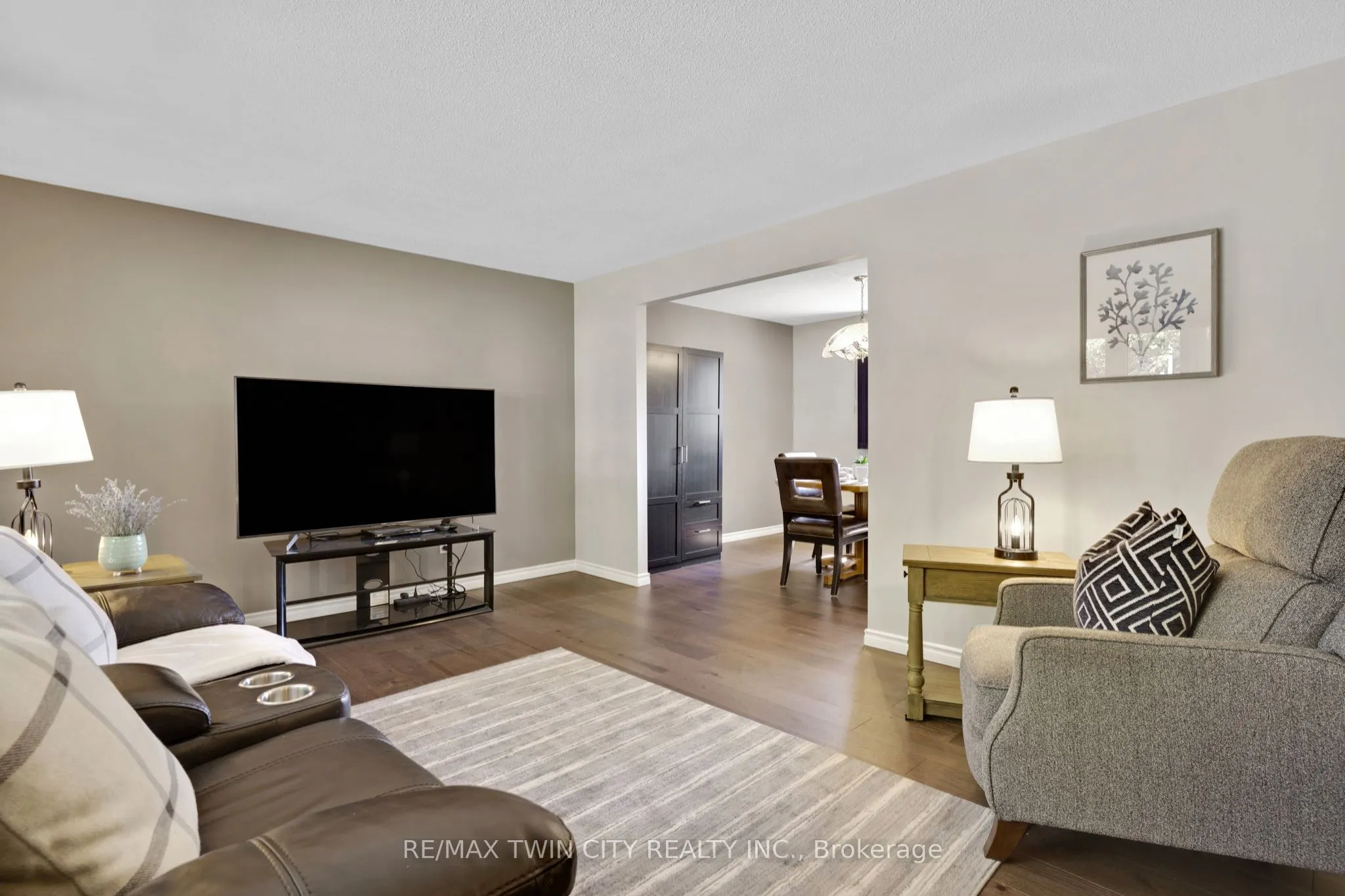 71 Pepperwood Crescent