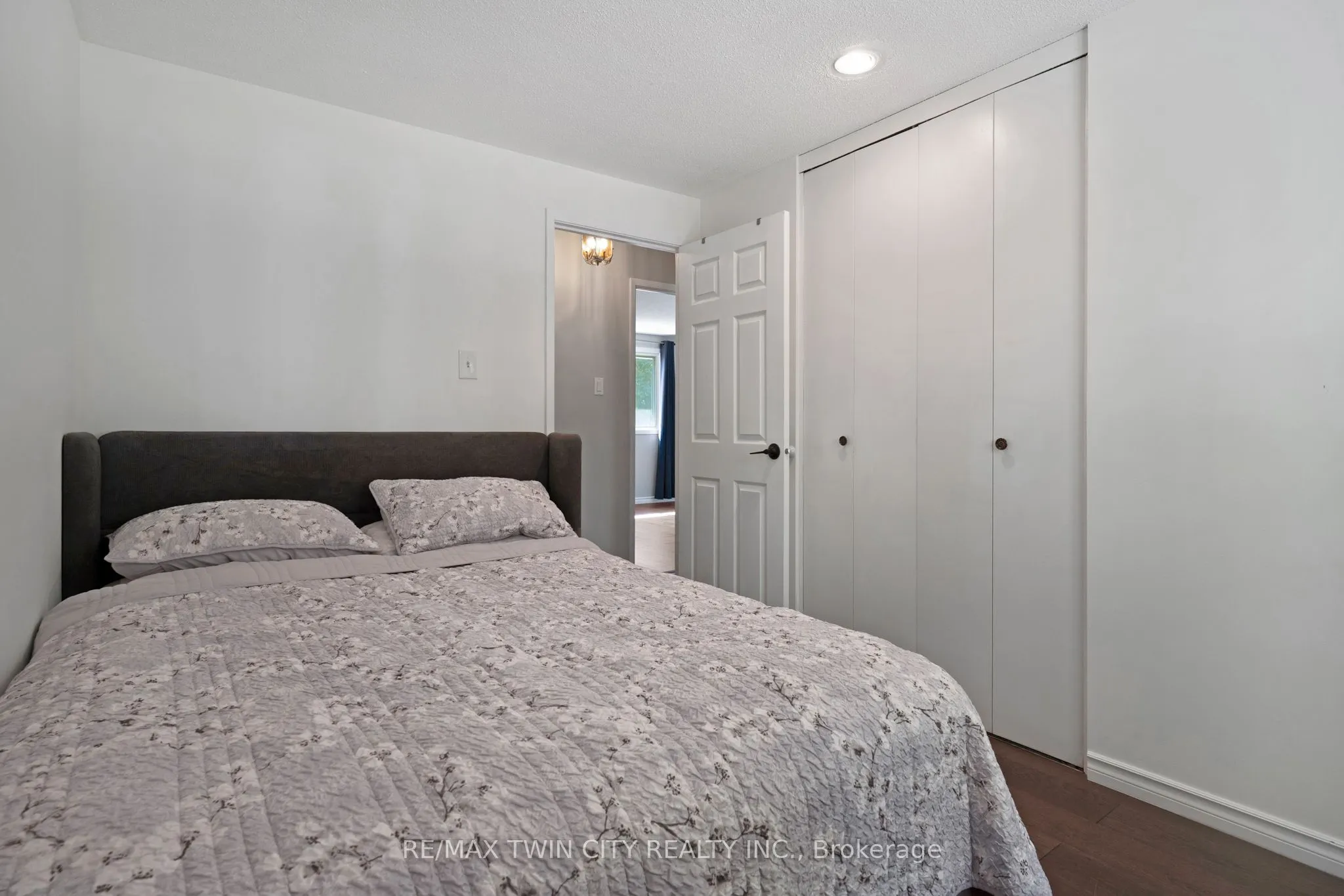 71 Pepperwood Crescent