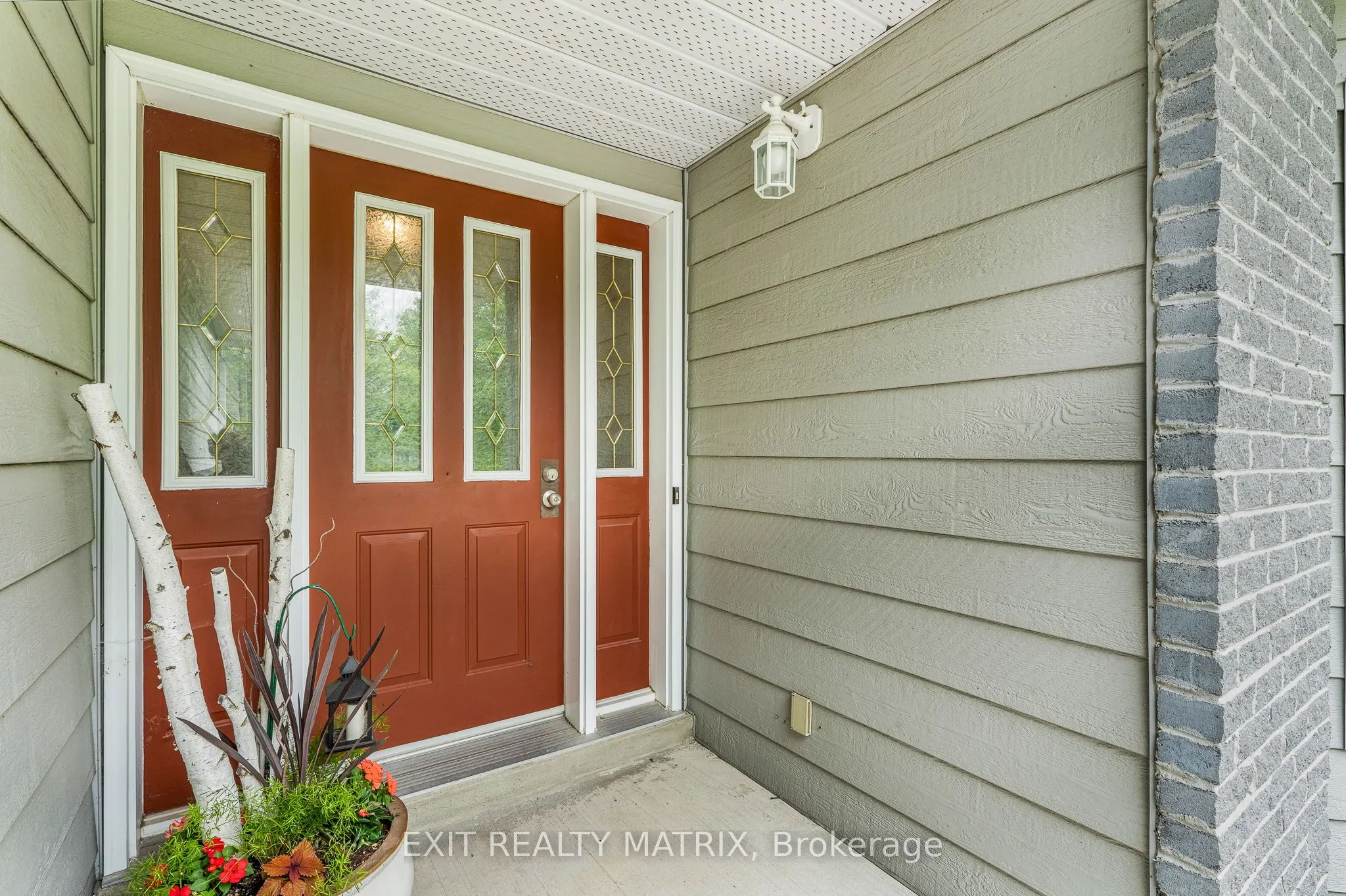 882 Du Castor Road