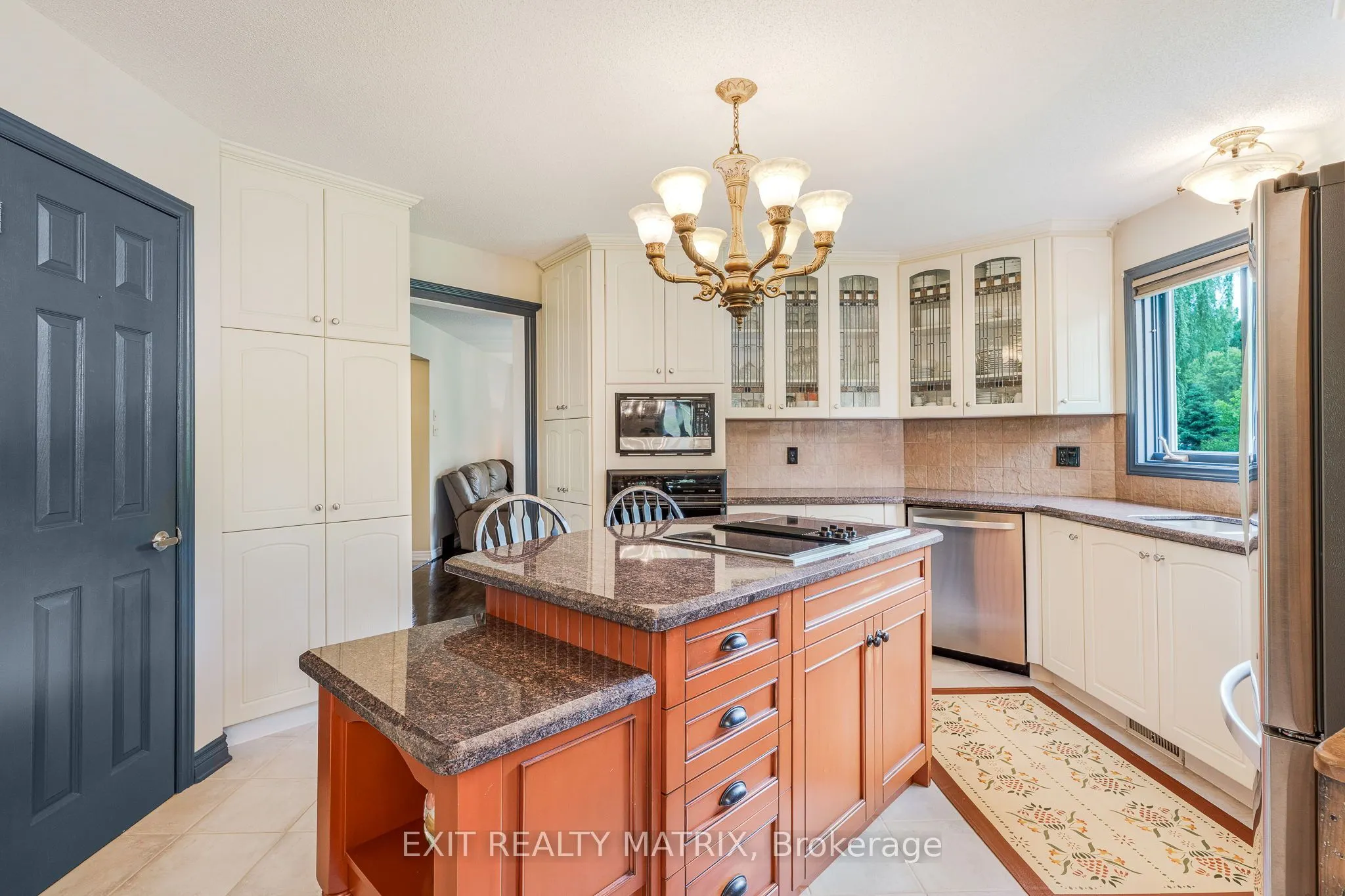 882 Du Castor Road
