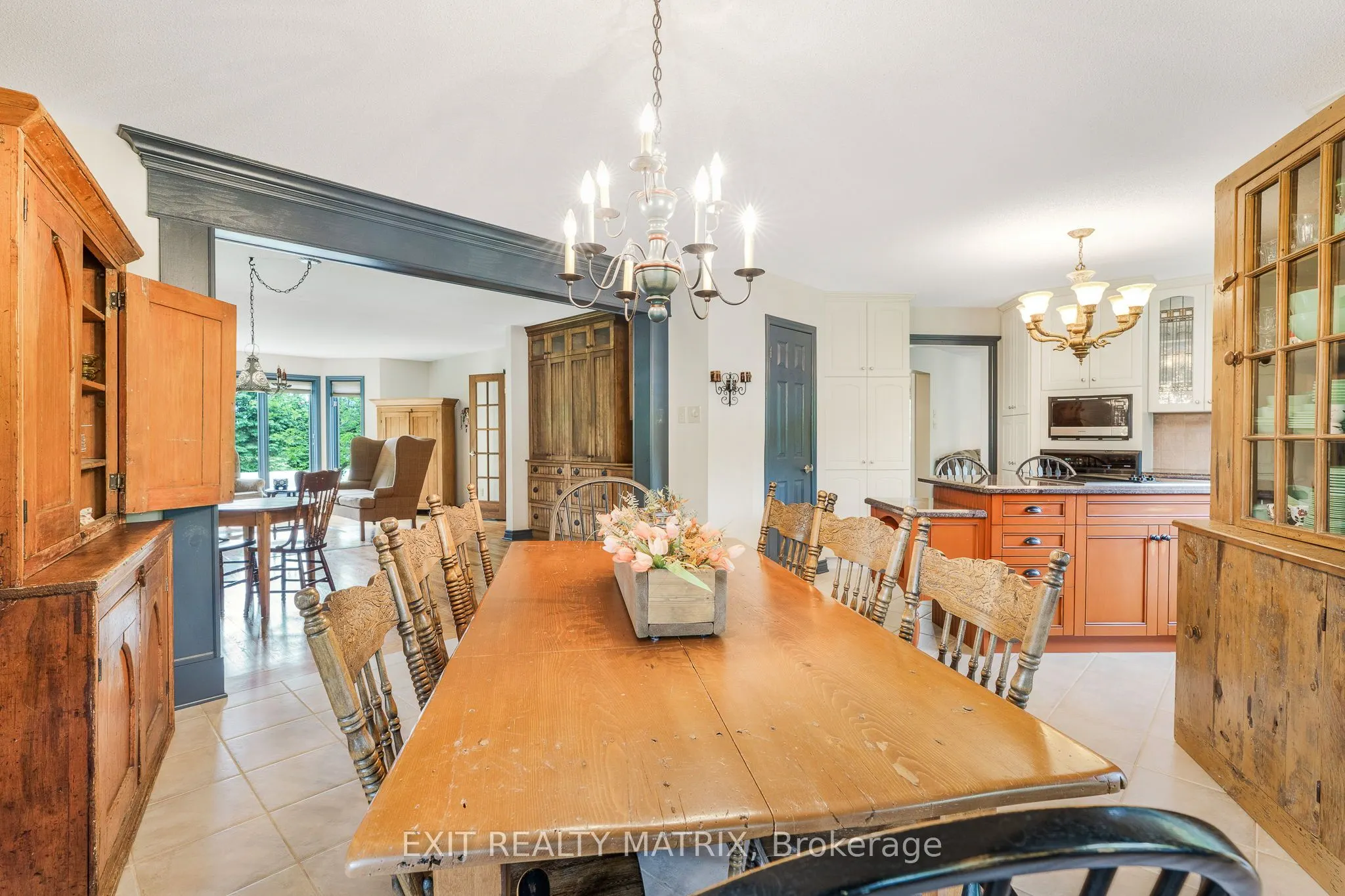 882 Du Castor Road