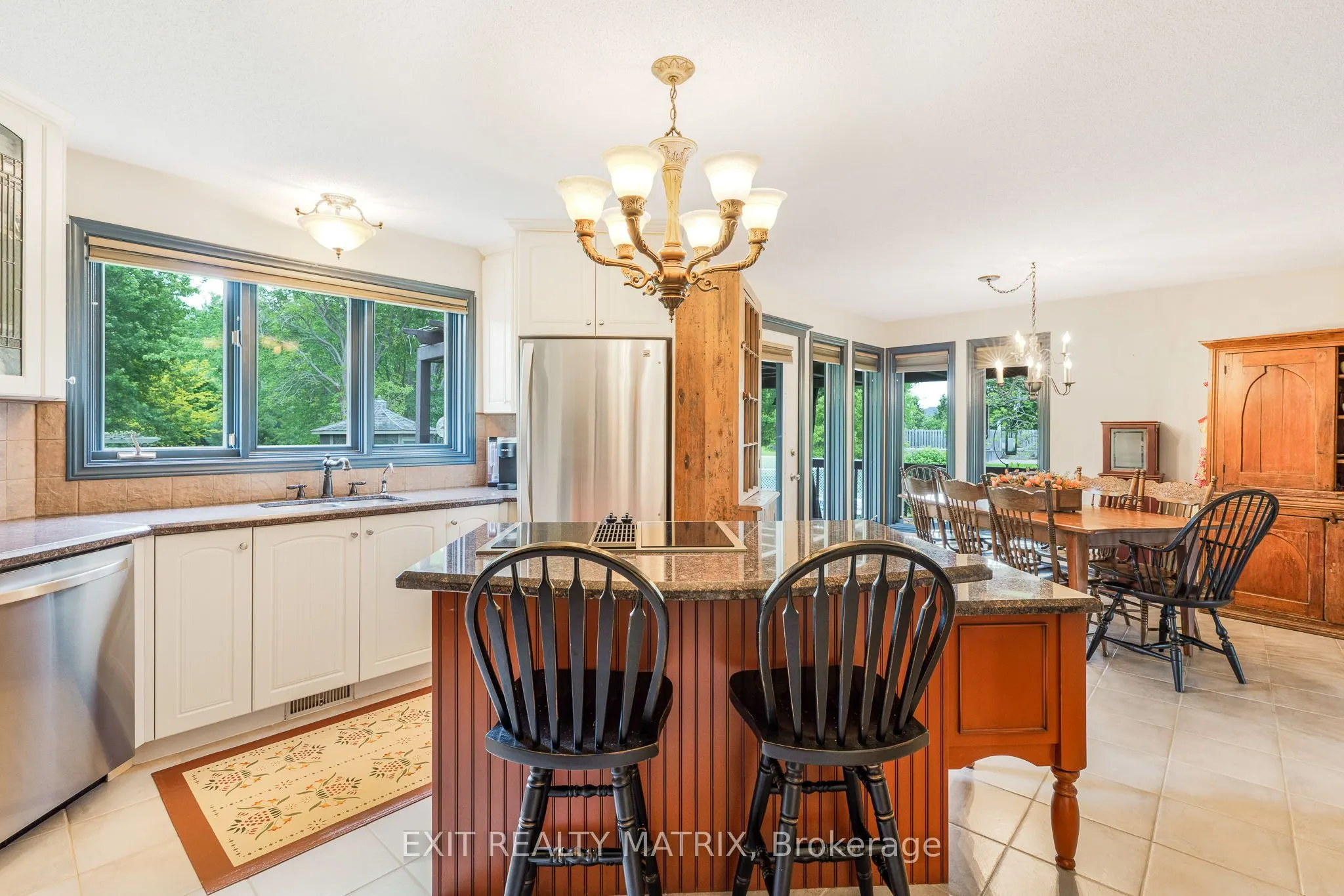 882 Du Castor Road