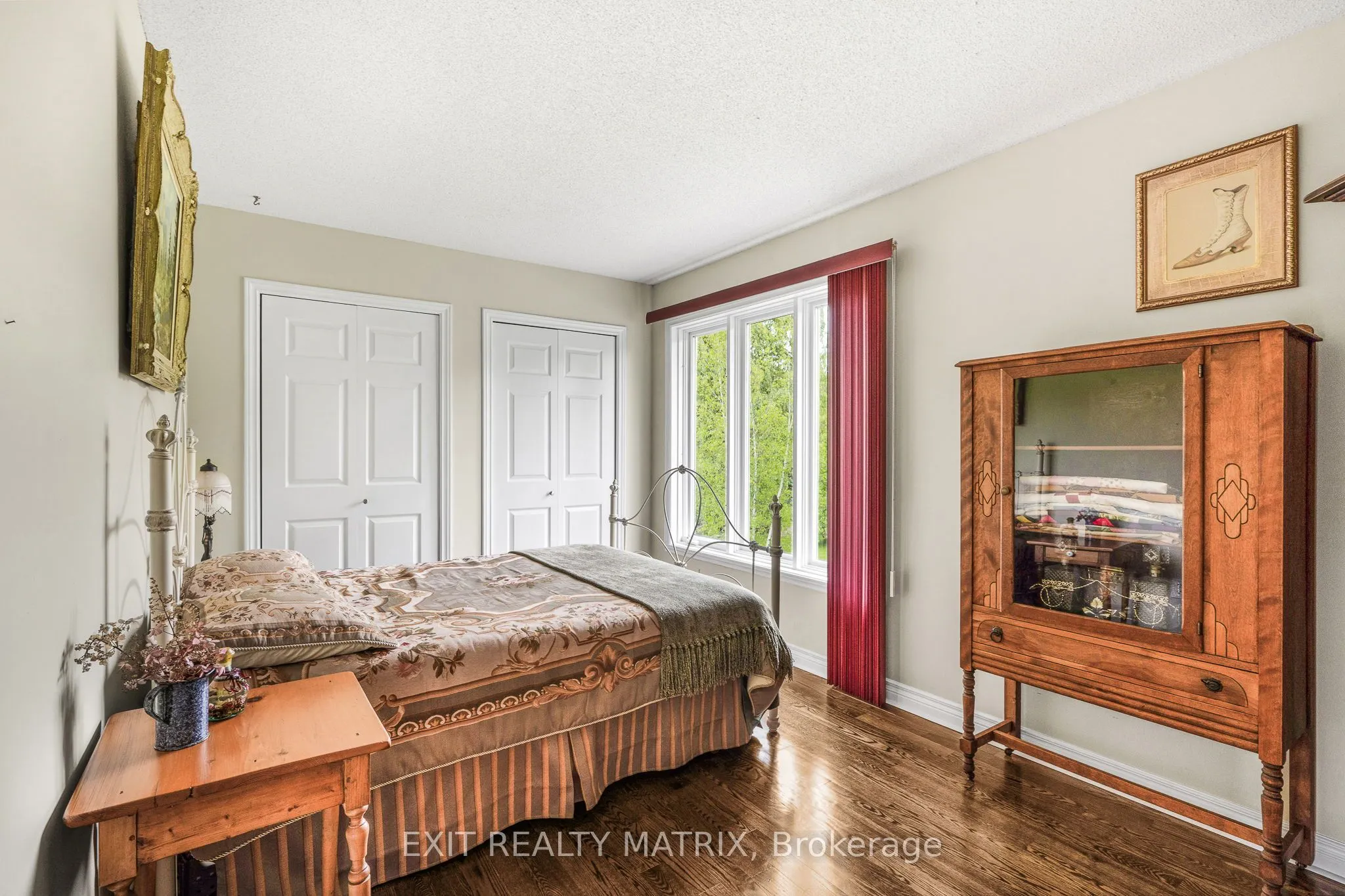 882 Du Castor Road