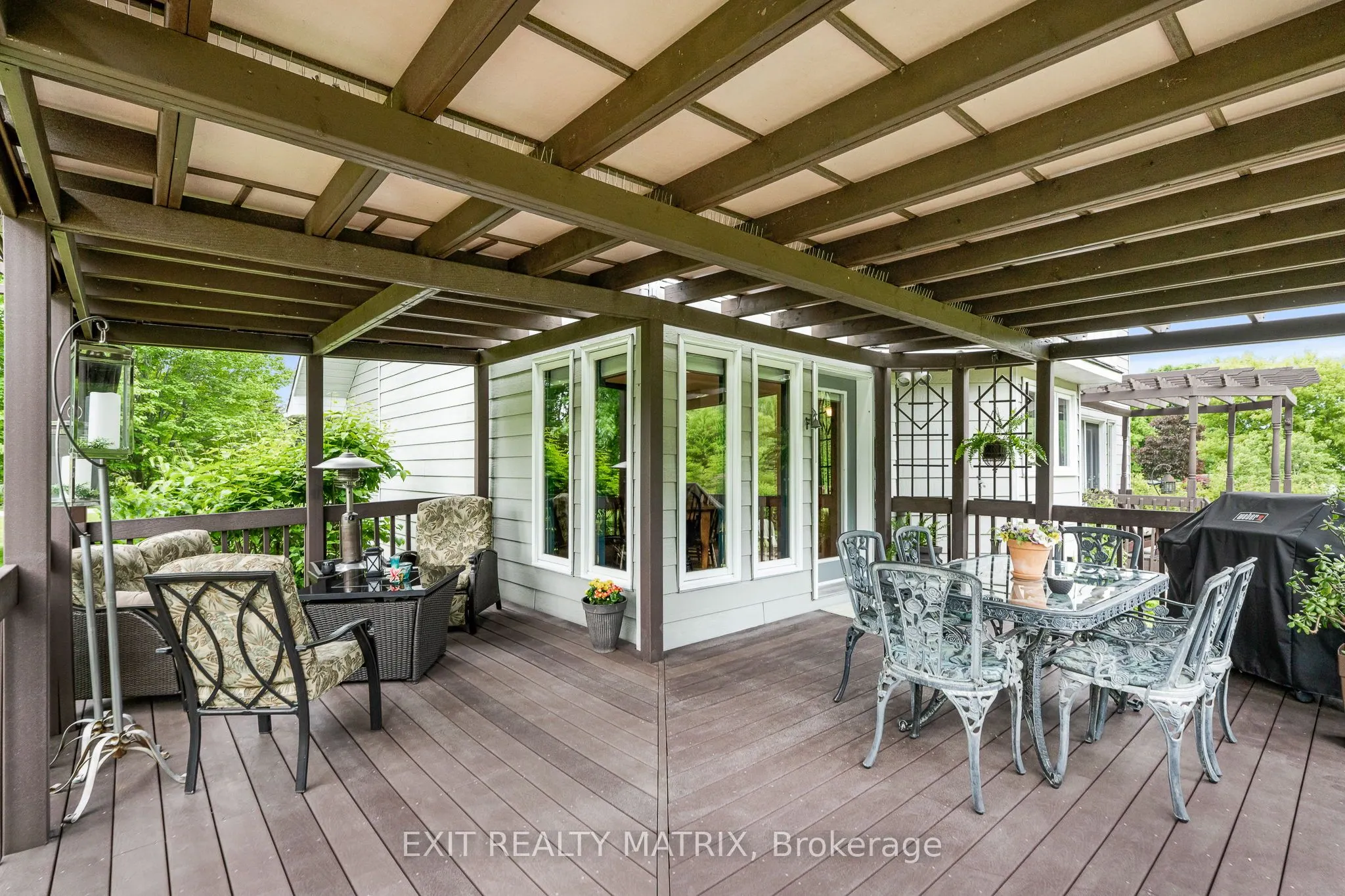 882 Du Castor Road
