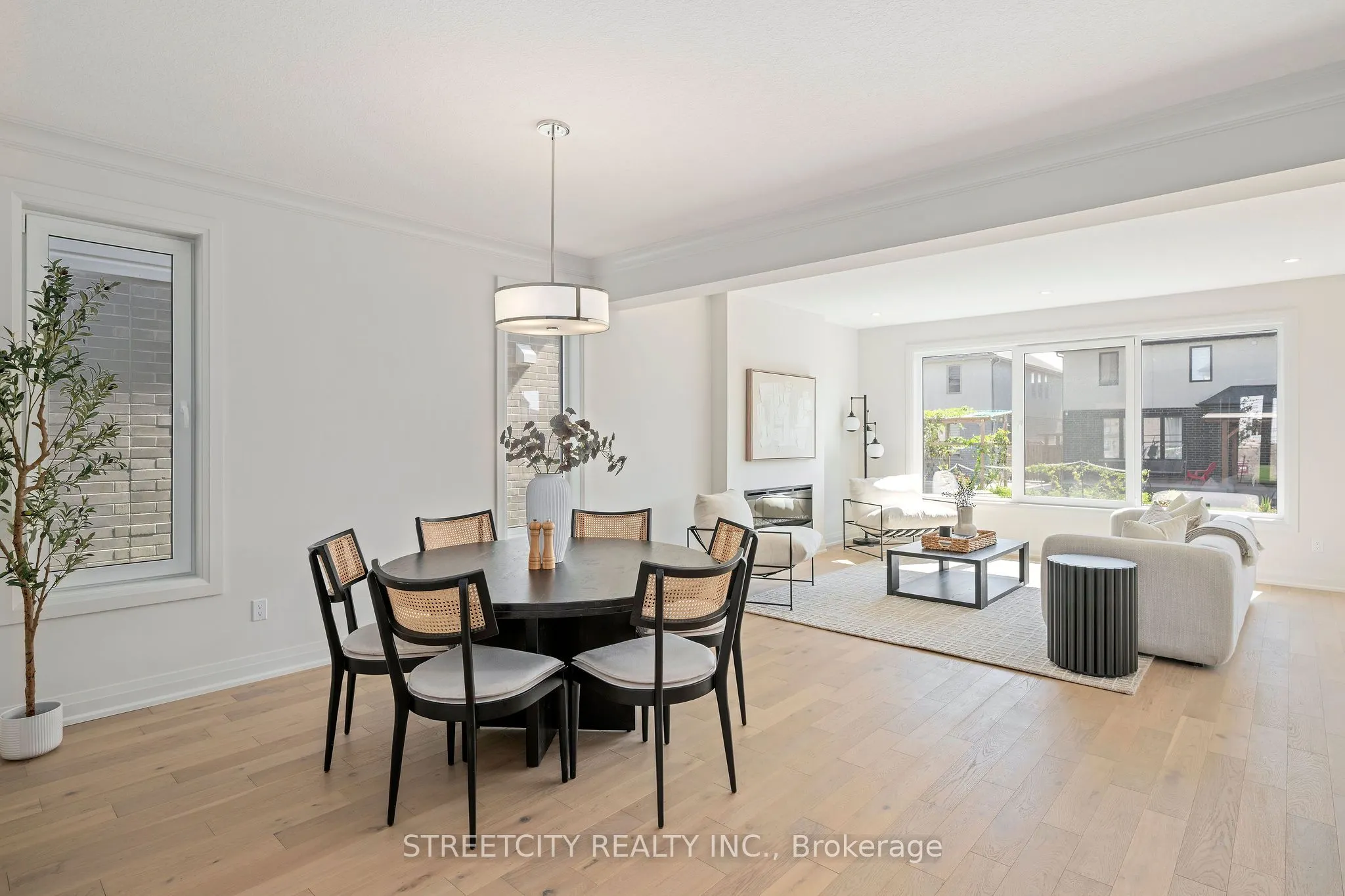 1621 Medway Park Drive