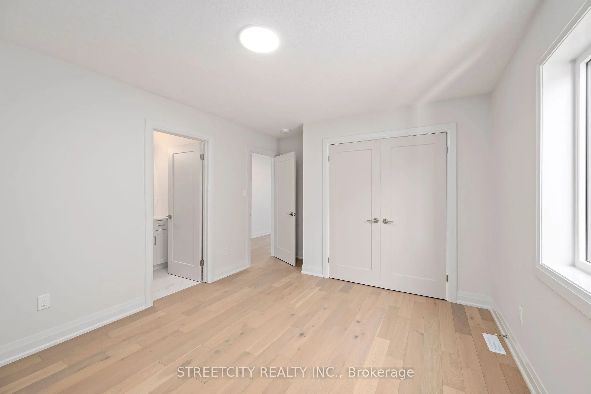1621 Medway Park Drive