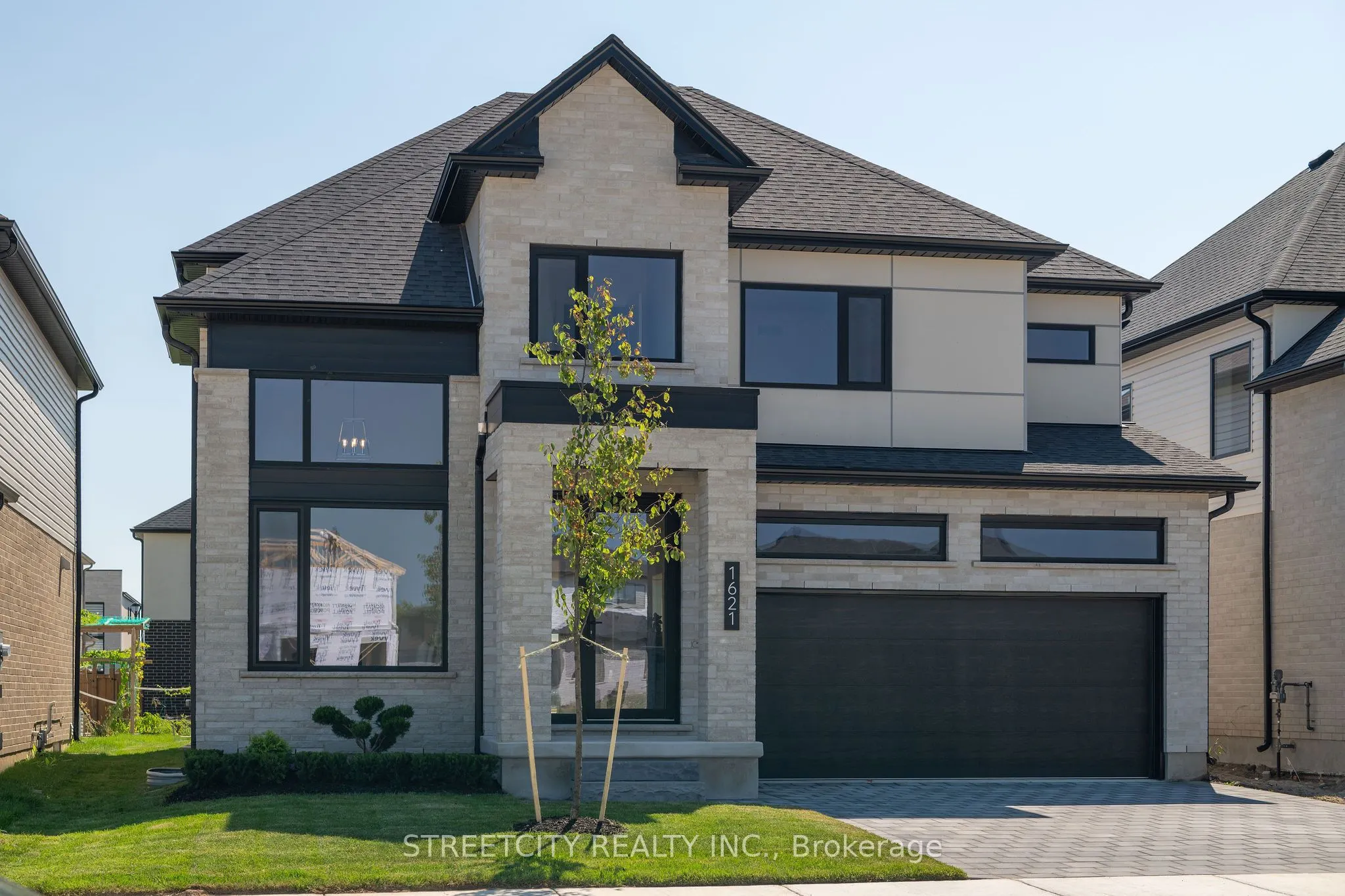 1621 Medway Park Drive