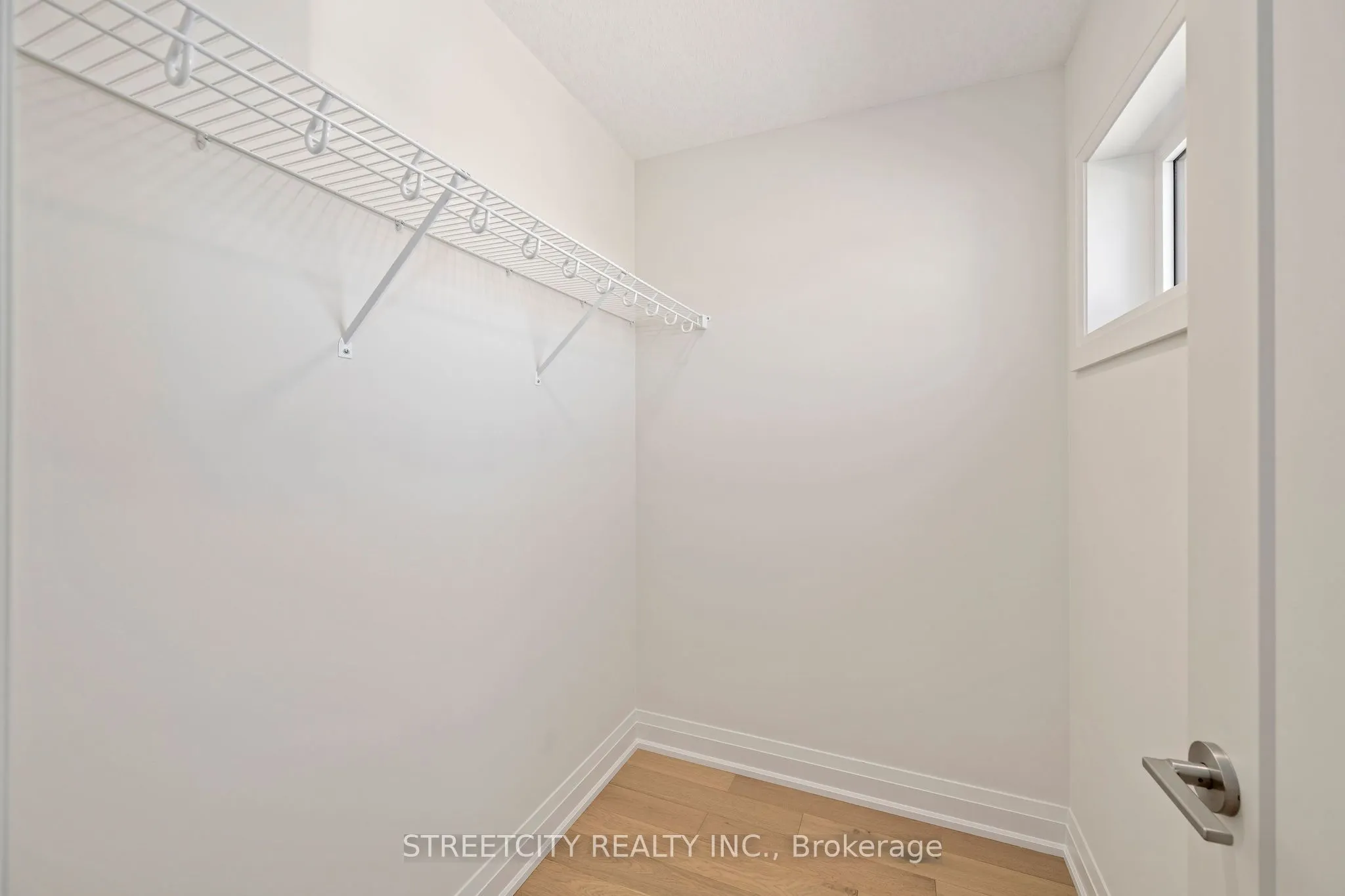 1621 Medway Park Drive