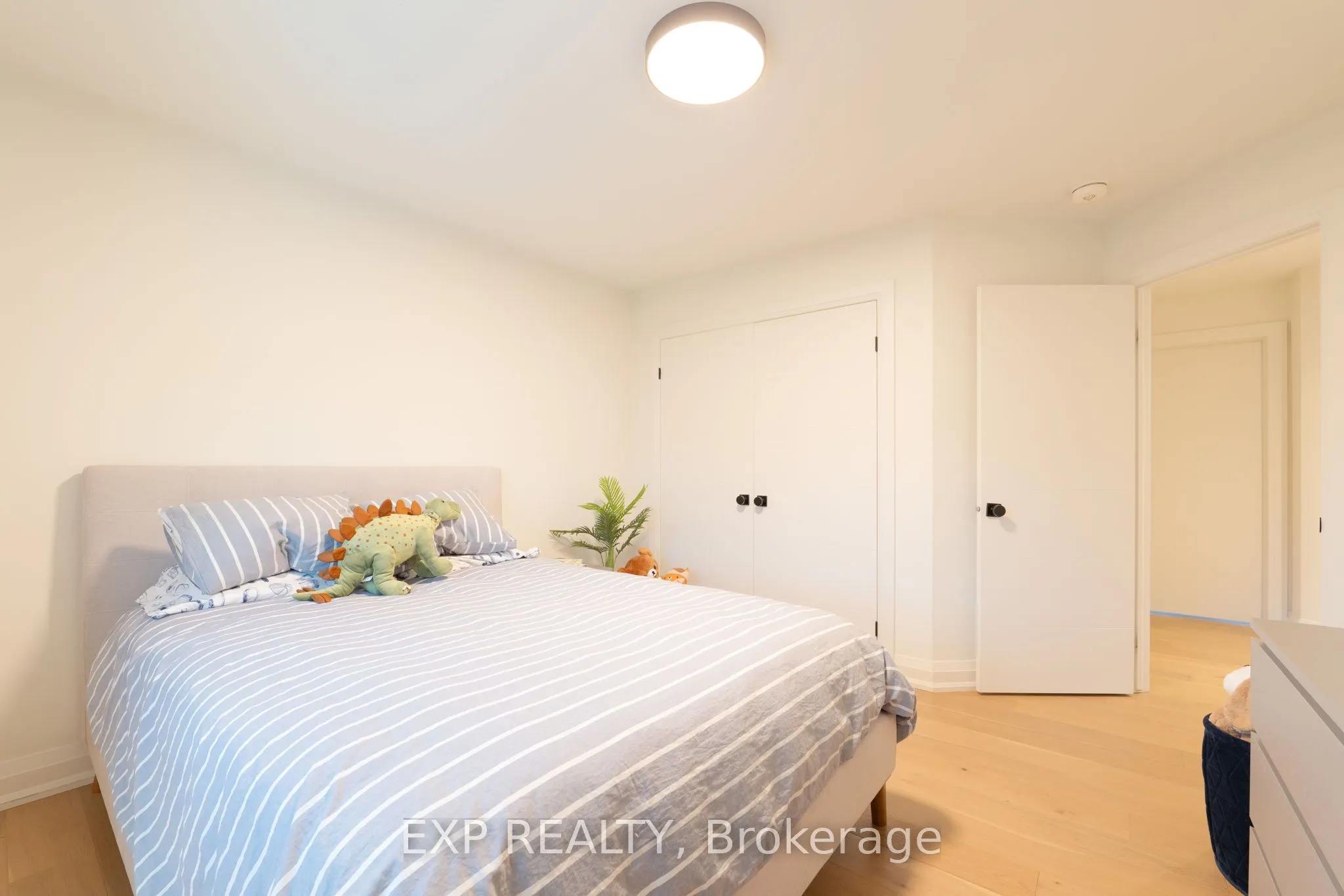 6 Cristallina Drive