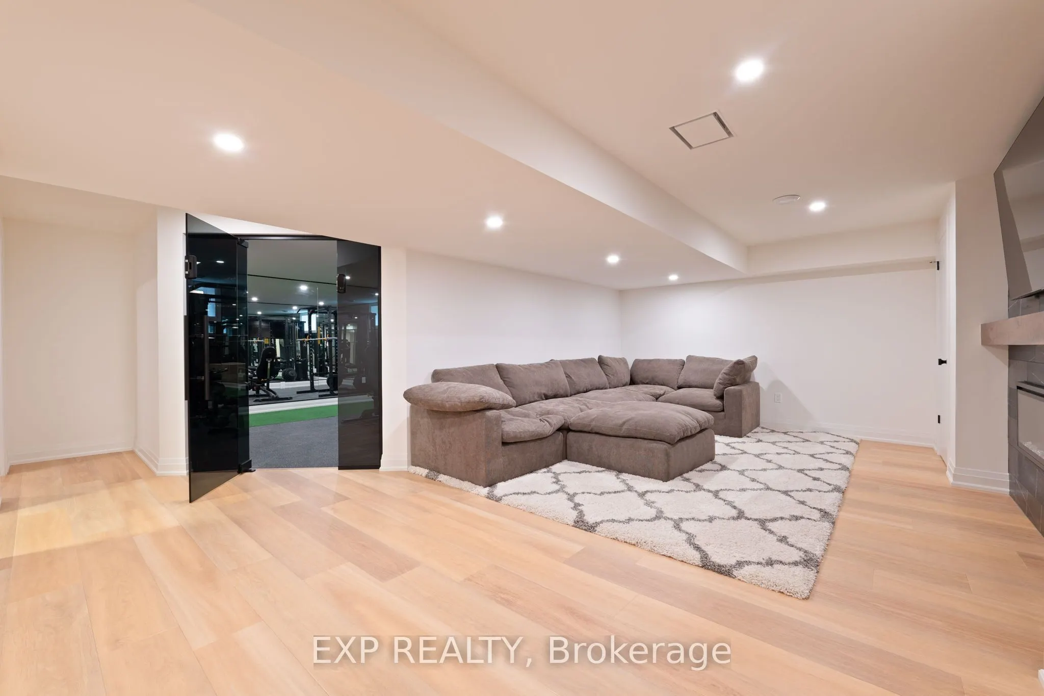 6 Cristallina Drive