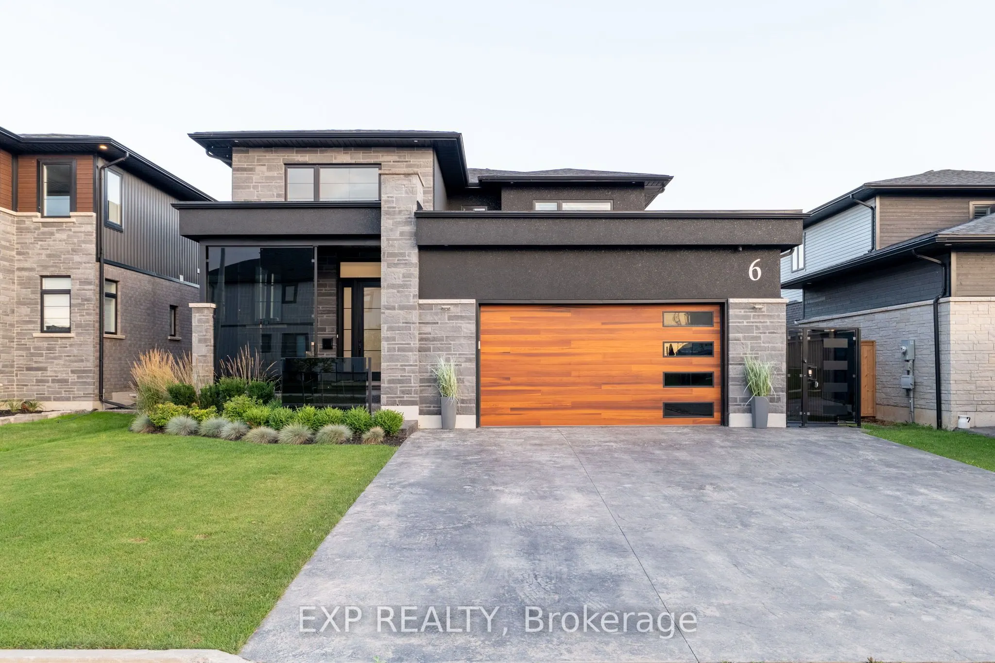 6 Cristallina Drive