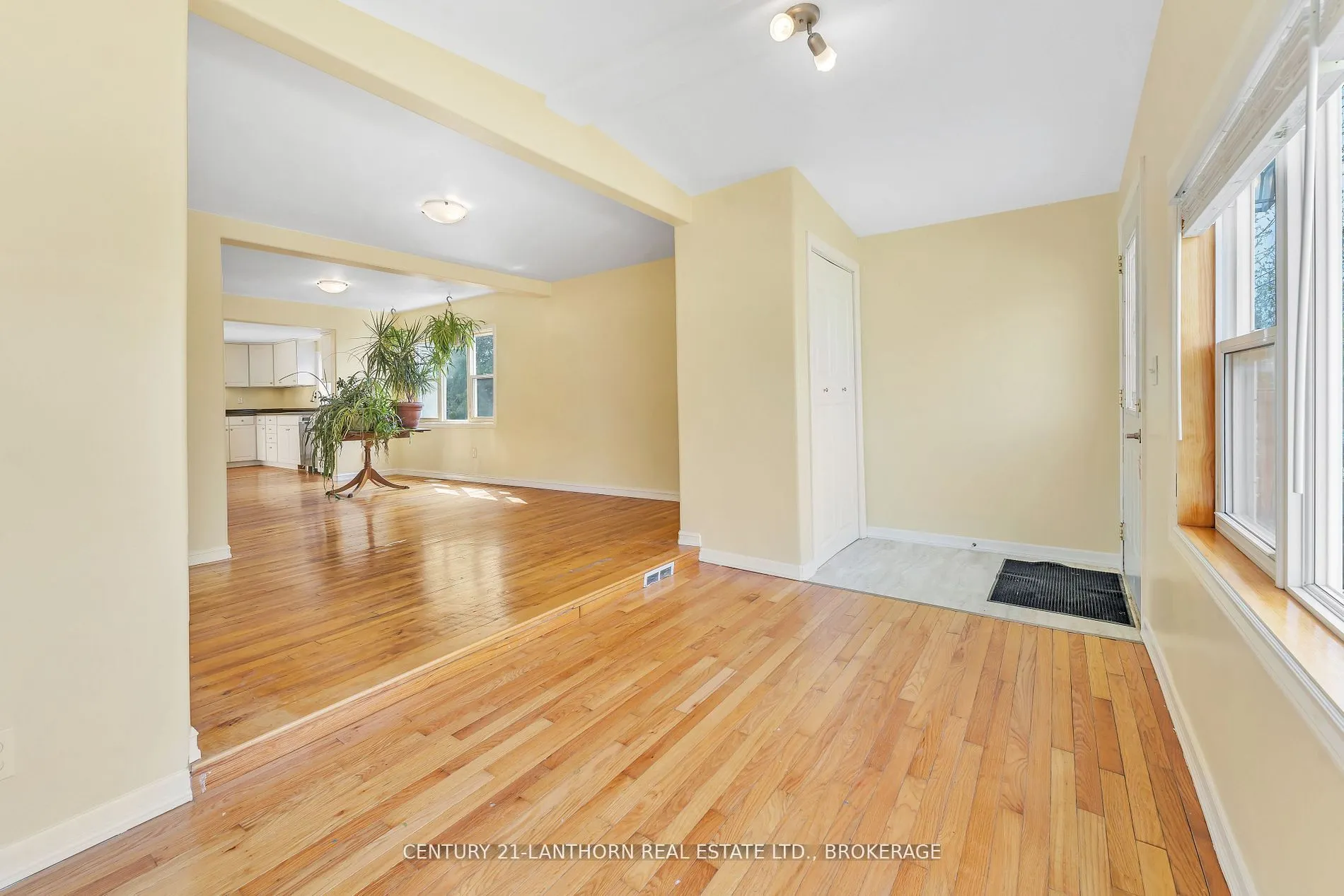 77 Portsmouth Avenue