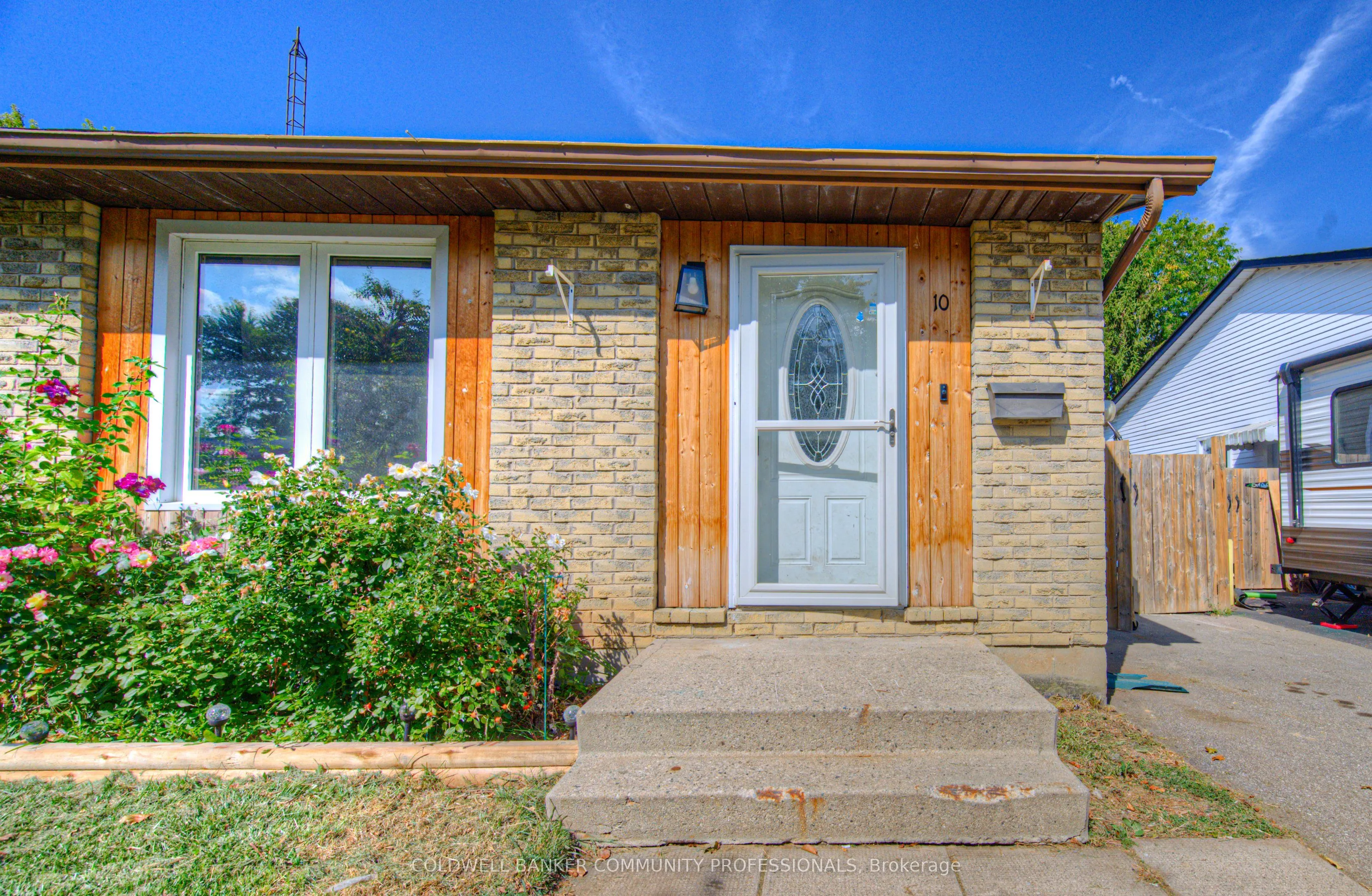 10 Palomino Drive