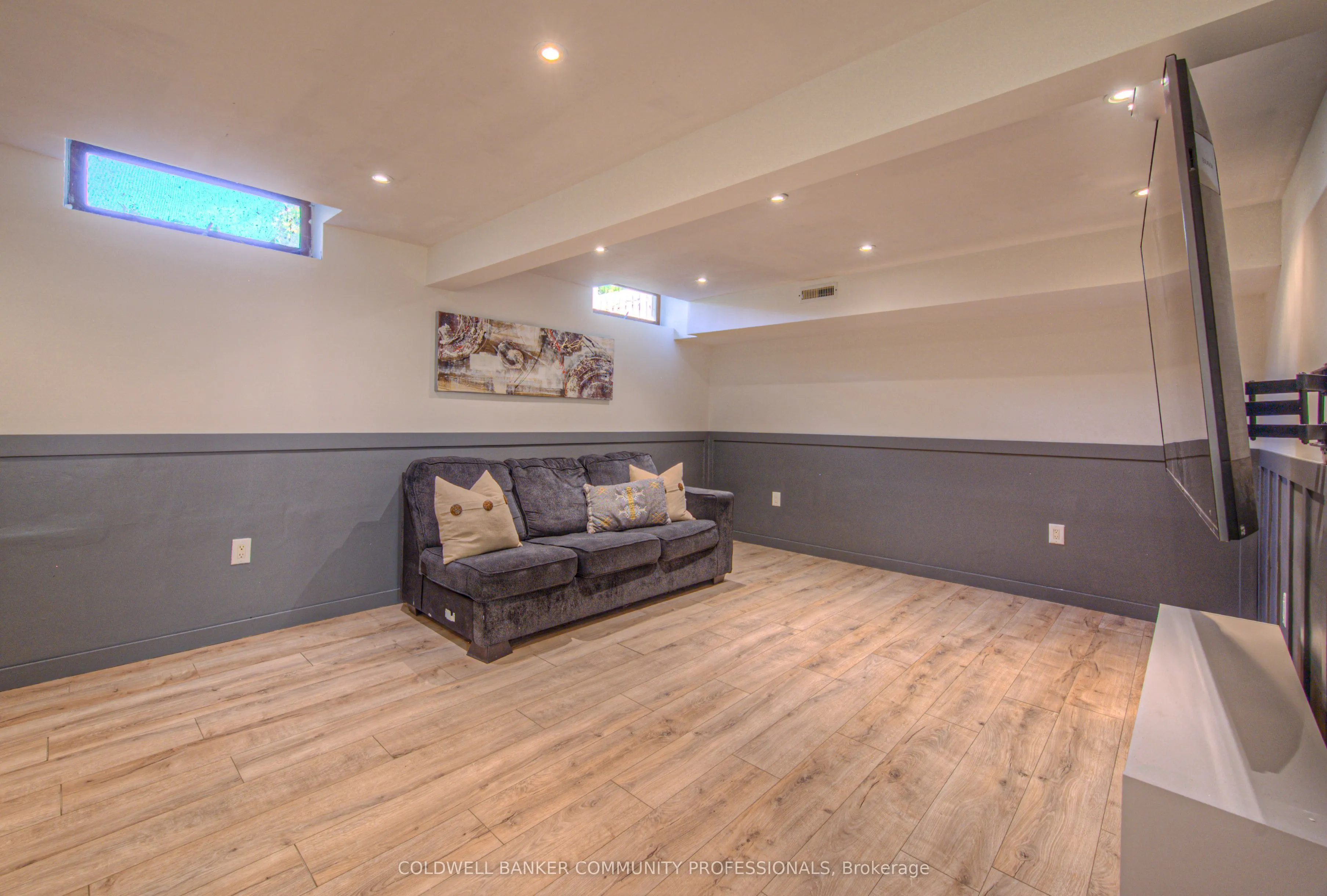 10 Palomino Drive