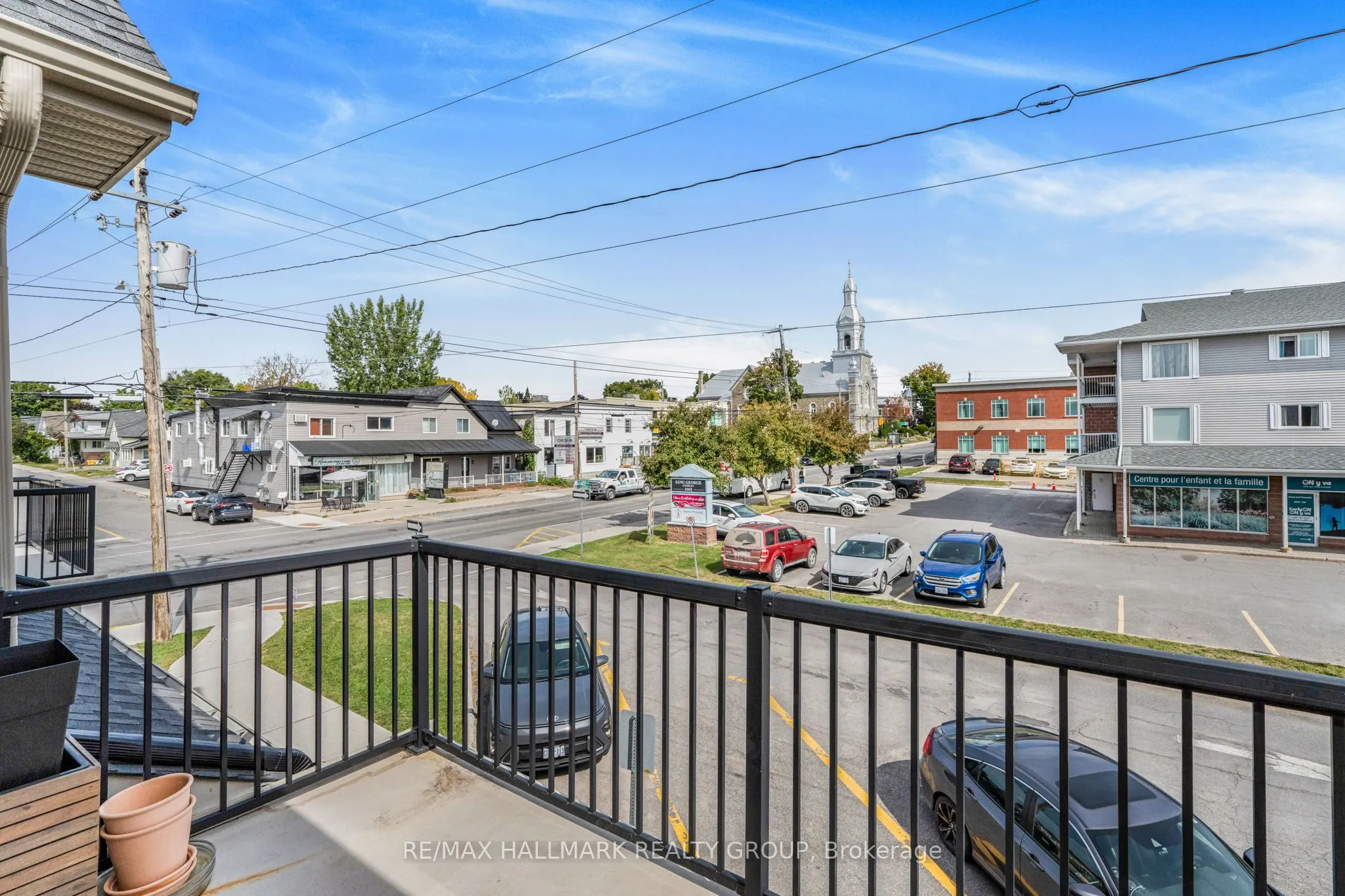 750 ST-JACQUES Street, #202