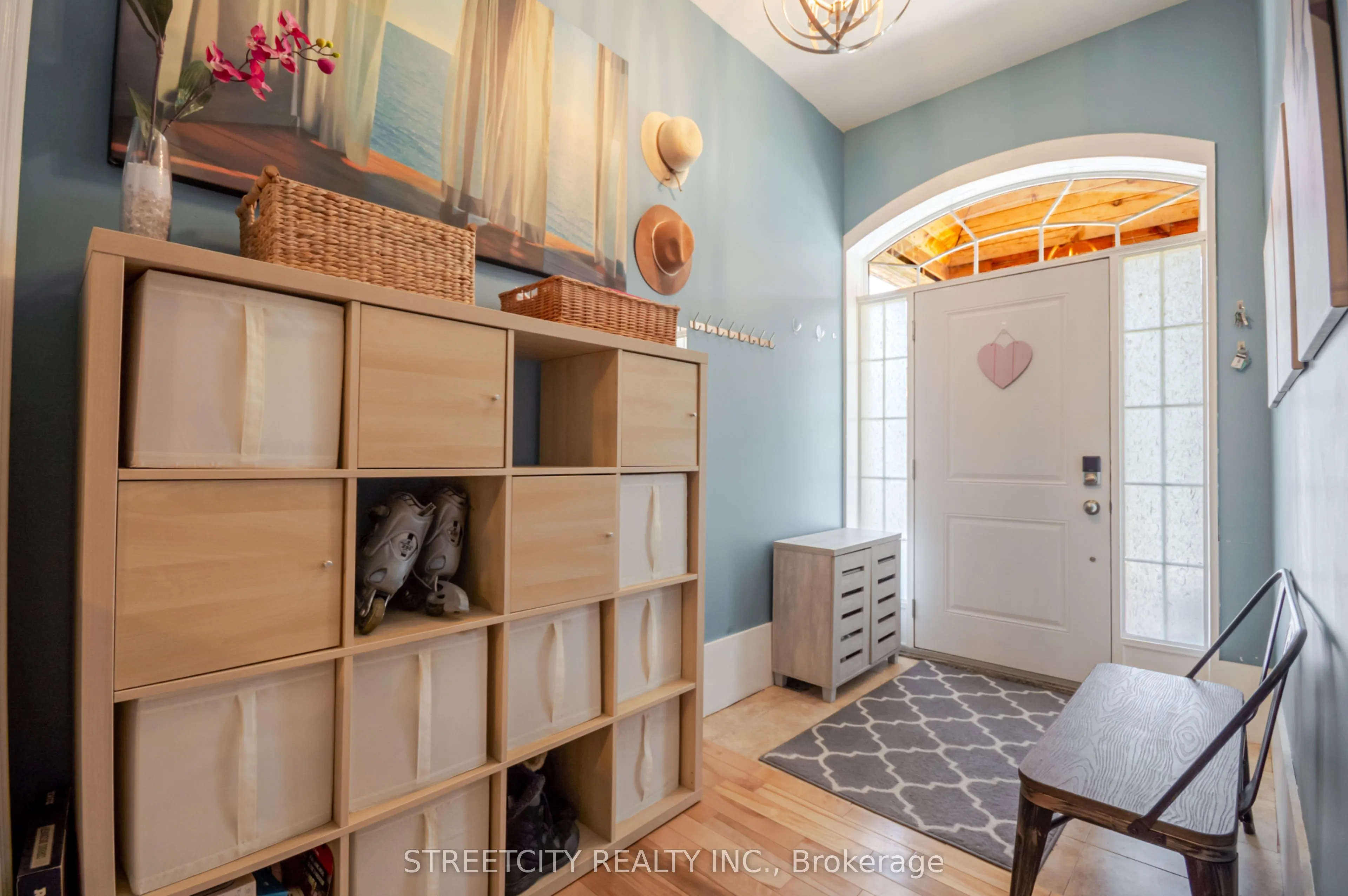 434 English Street