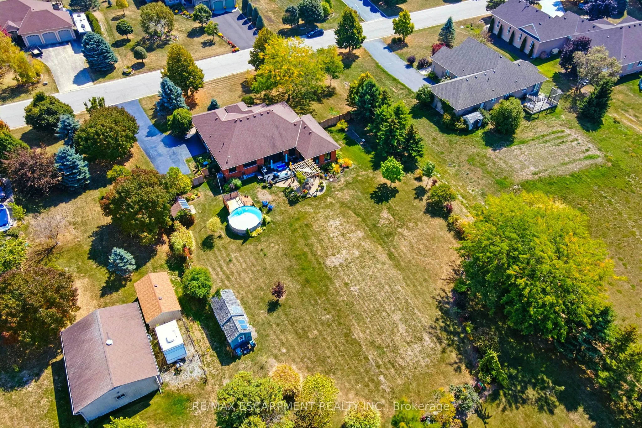 10 Featherstone Avenue