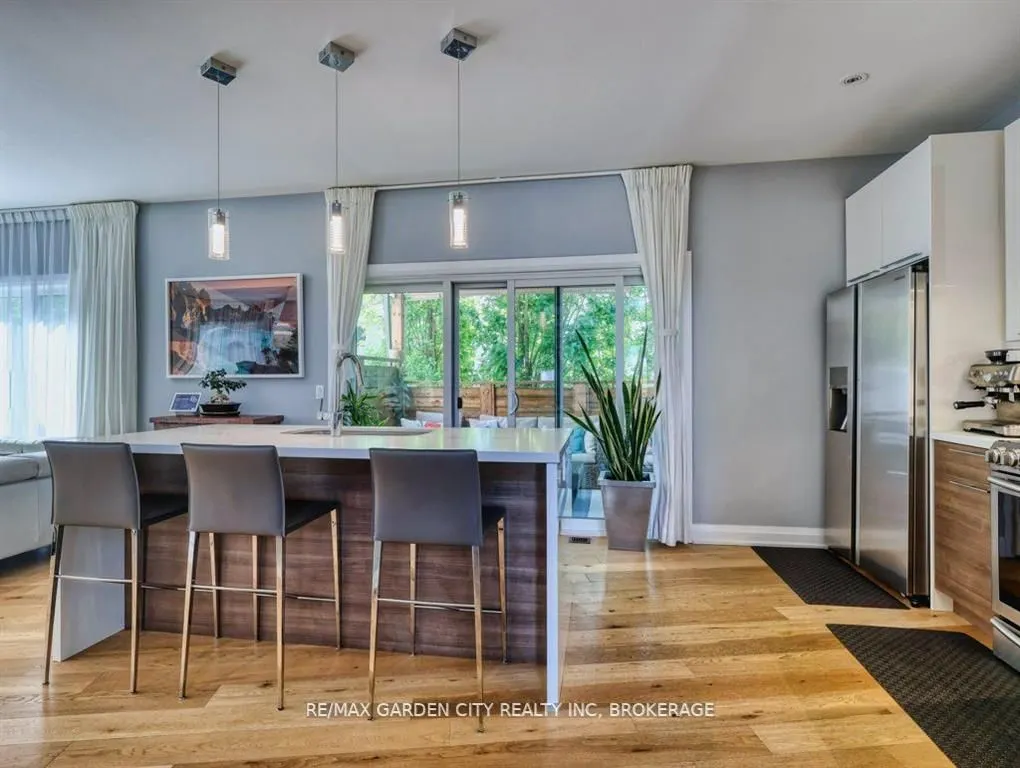 11 Beamer Court