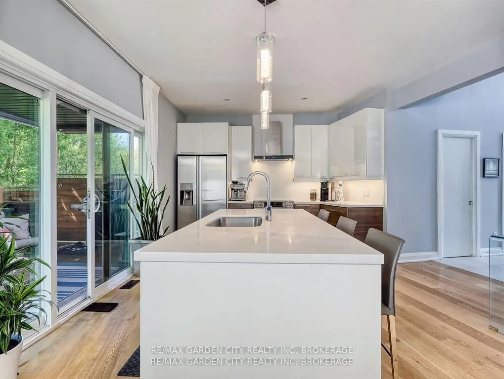11 Beamer Court