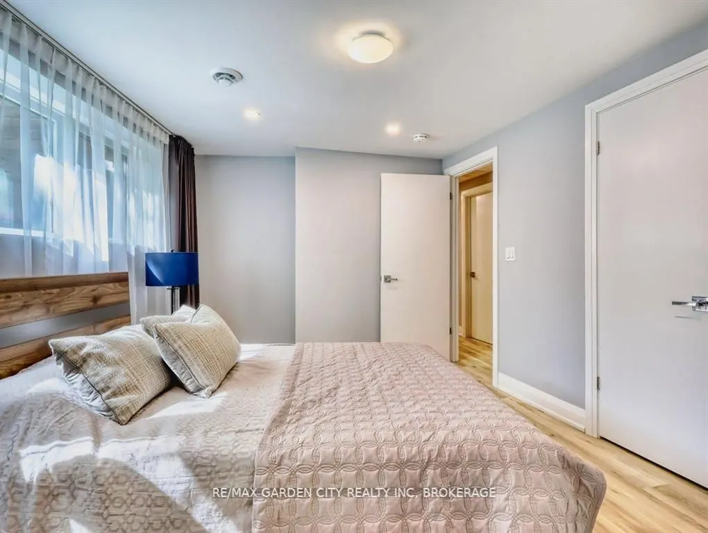 11 Beamer Court